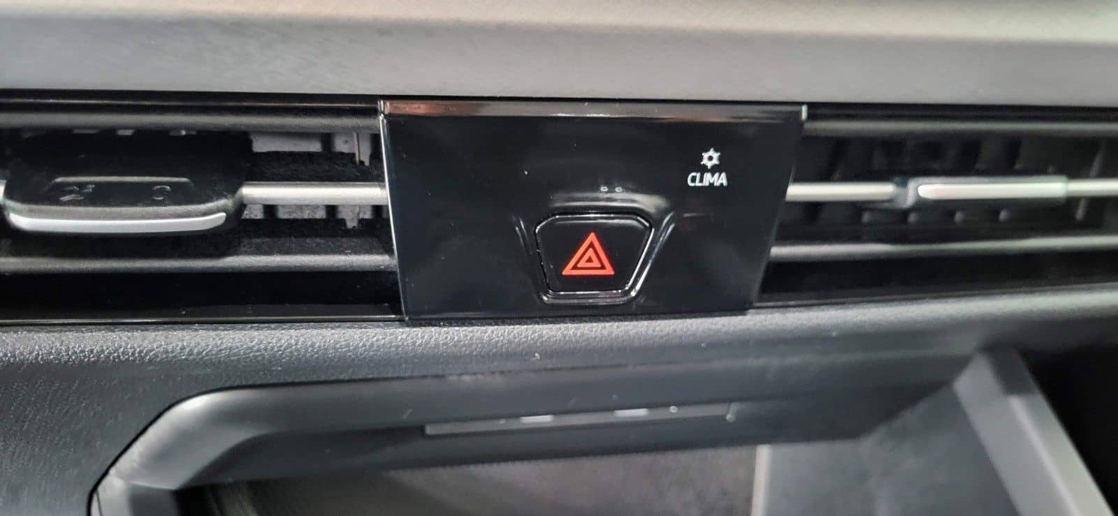 Volkswagen Golf VIII  1.5 TSI 85 kW 116 PS / SHZ / Allwette foto 20