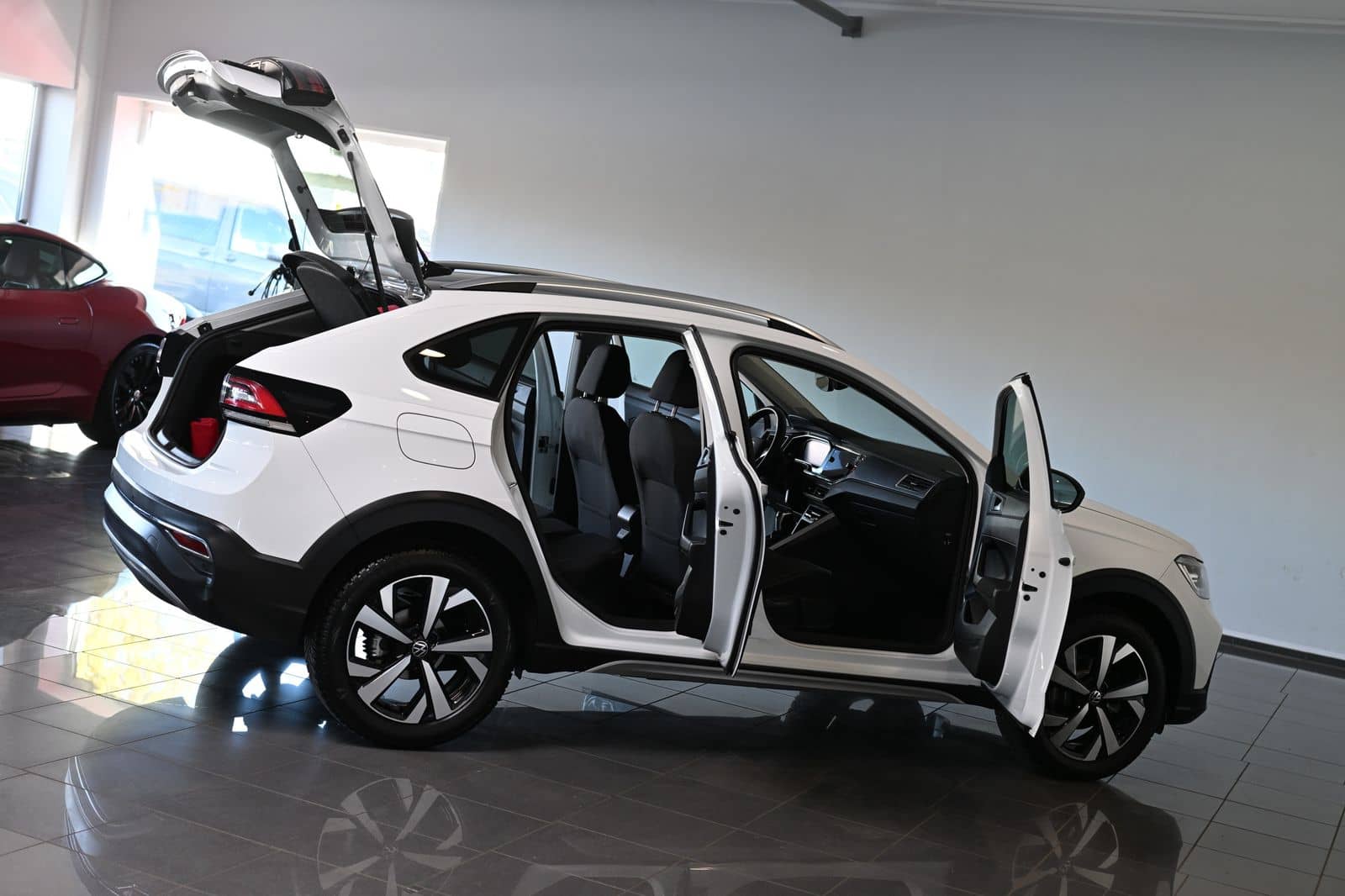 Volkswagen Taigo 1.0 TSI DKG Style Navigation Matrix SHZ  foto 21