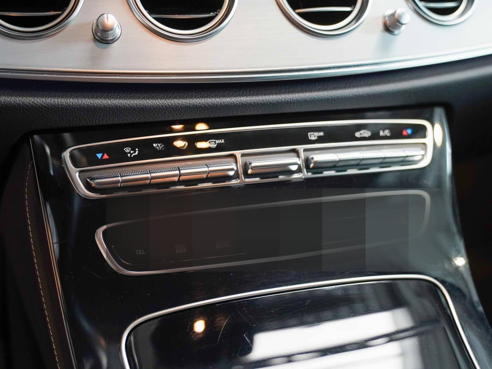 Mercedes-Benz E 220 d T AMG Line Night Totwinkel 360° CarPlay foto 22