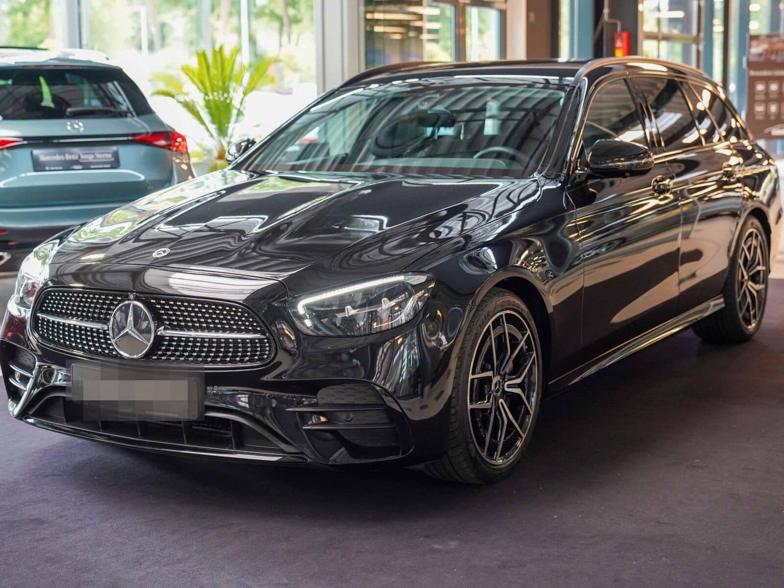 Mercedes-Benz E 220 d T AMG Line Night Totwinkel 360° CarPlay foto 7