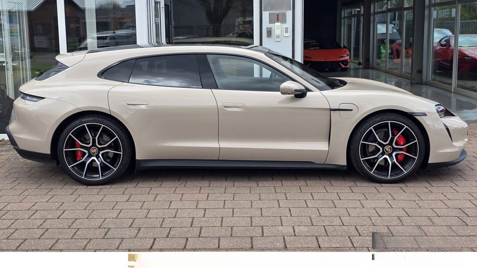 Porsche Taycan 4S Plus Sport Turismo PANO 21" ACC BOSE foto 10