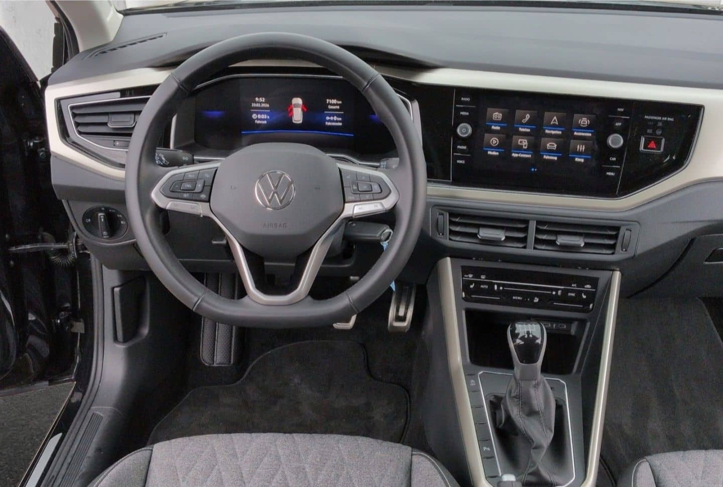 Volkswagen Taigo MOVE TSI*LED SHZ digCockp VKZ-Erk AppConn foto 6