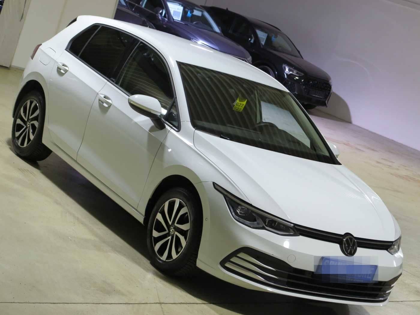 Volkswagen Golf VIII 1.5 TSI OPF Life Navi Stdhzg ACC DAB foto 9