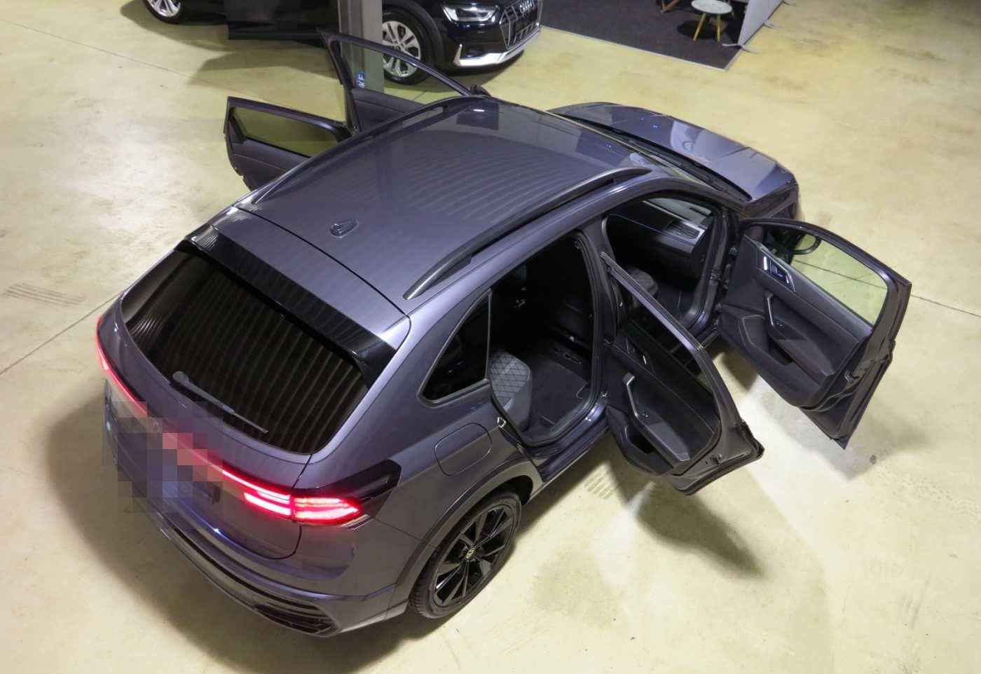 Volkswagen Taigo 1.0 TSI OPF DSG7 R-Line Navi DAB ACC LM18 foto 15