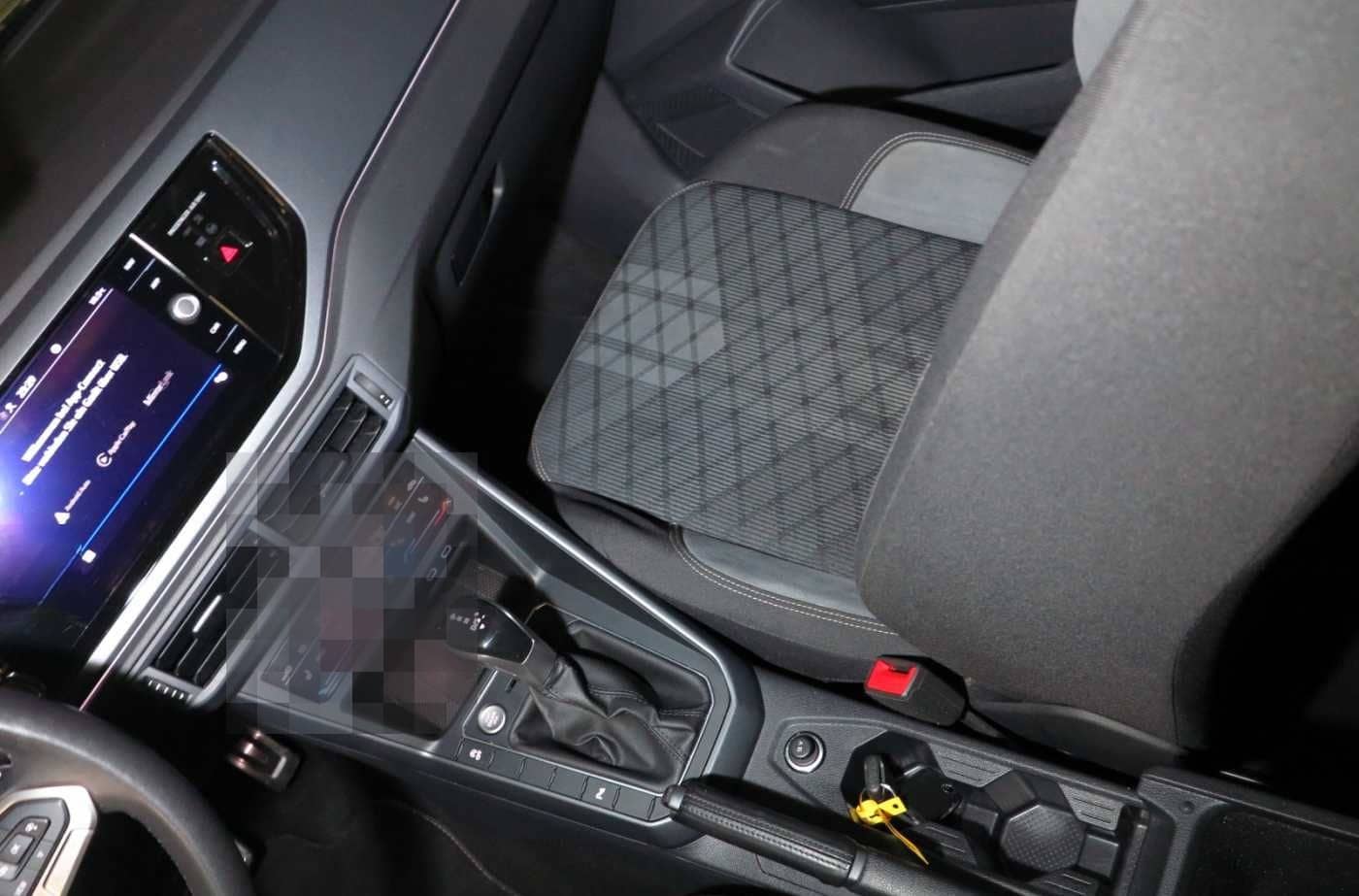 Volkswagen Taigo 1.0 TSI OPF DSG7 R-Line Navi DAB ACC LM18 foto 19