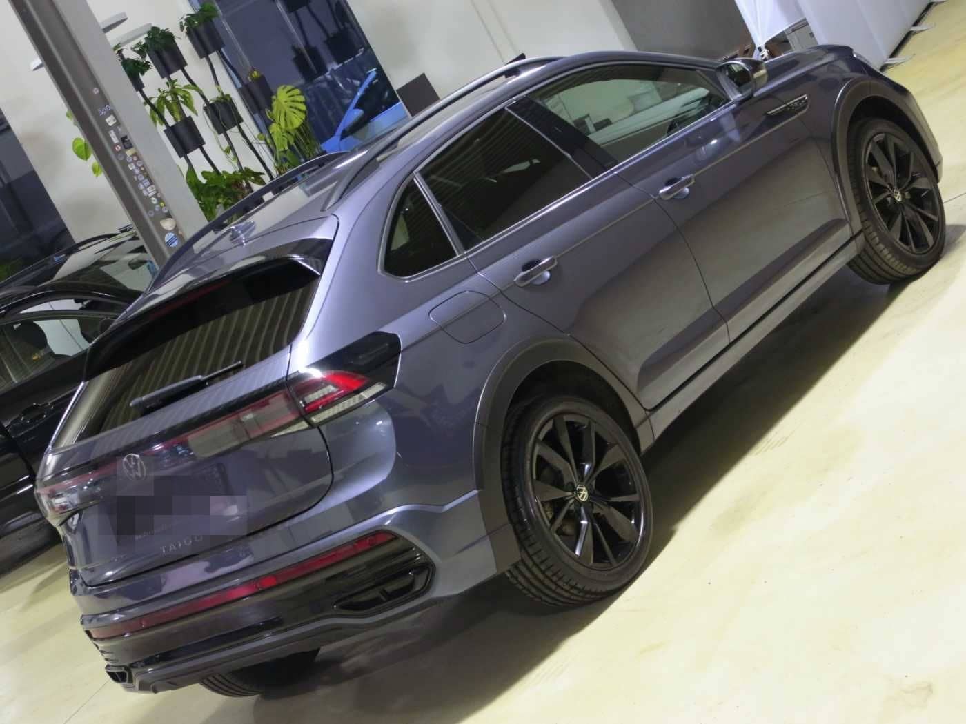 Volkswagen Taigo 1.0 TSI OPF DSG7 R-Line Navi DAB ACC LM18 foto 3