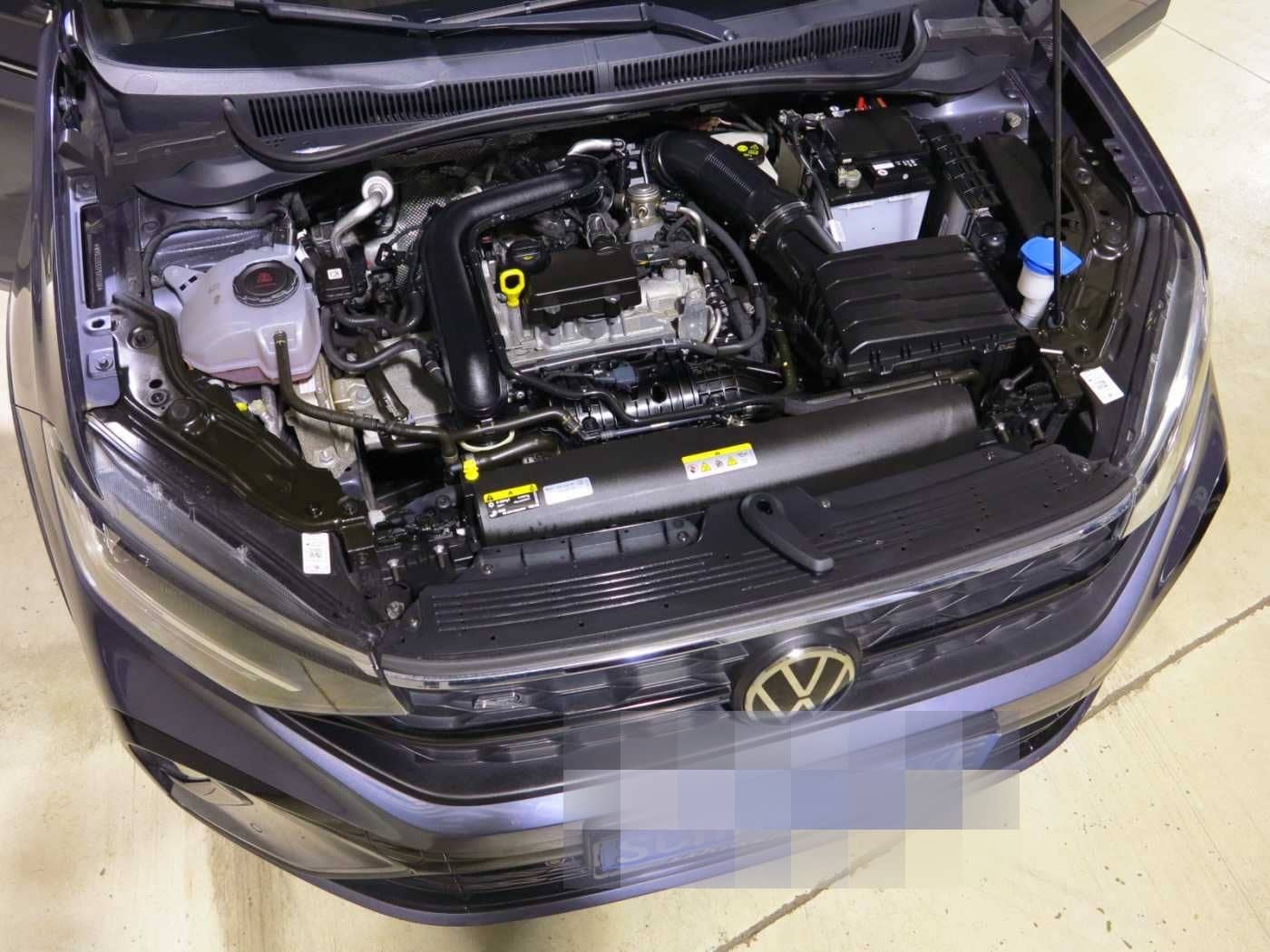 Volkswagen Taigo 1.0 TSI OPF DSG7 R-Line Navi DAB ACC LM18 foto 8