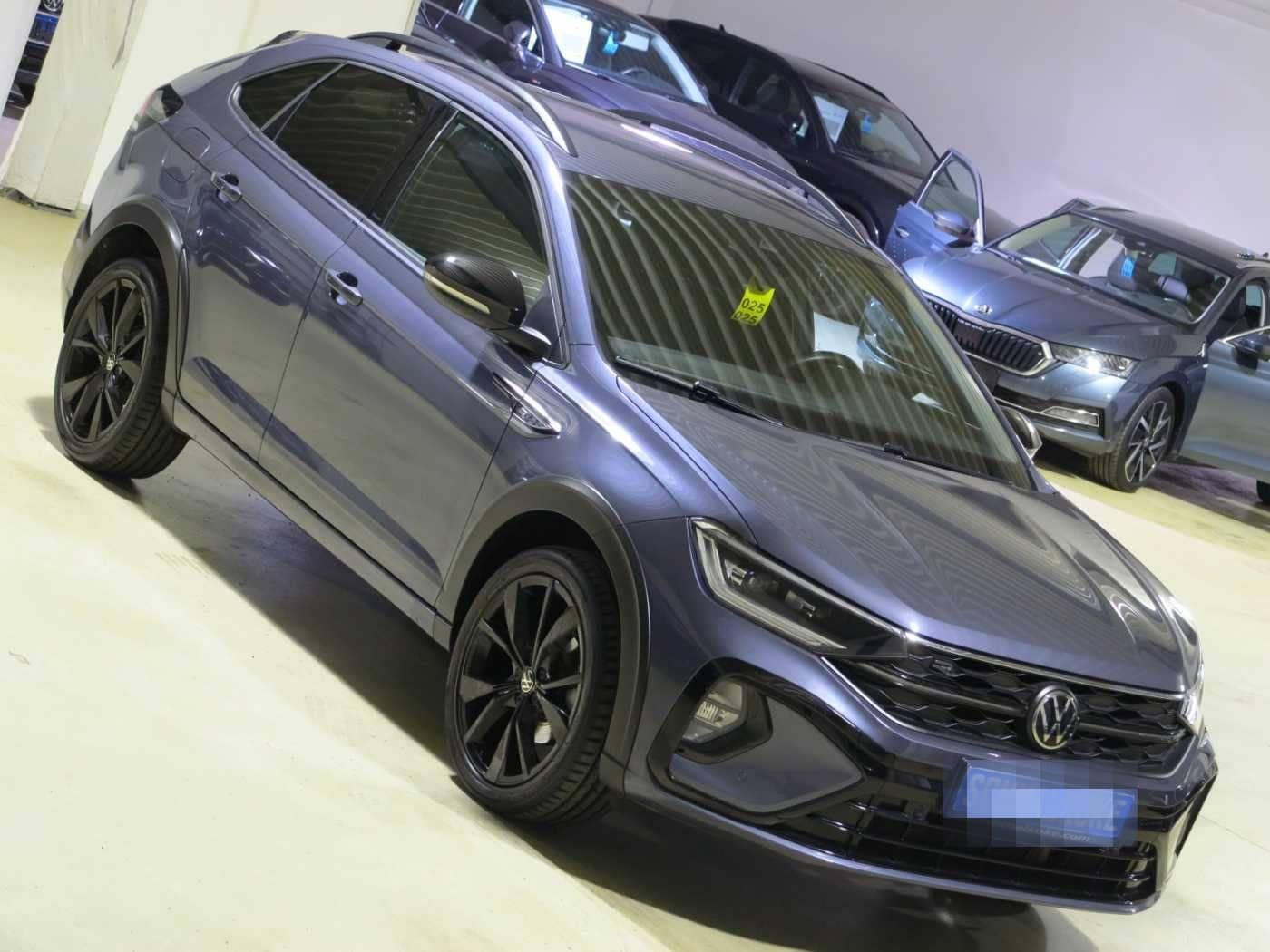 Volkswagen Taigo 1.0 TSI OPF DSG7 R-Line Navi DAB ACC LM18 foto 9