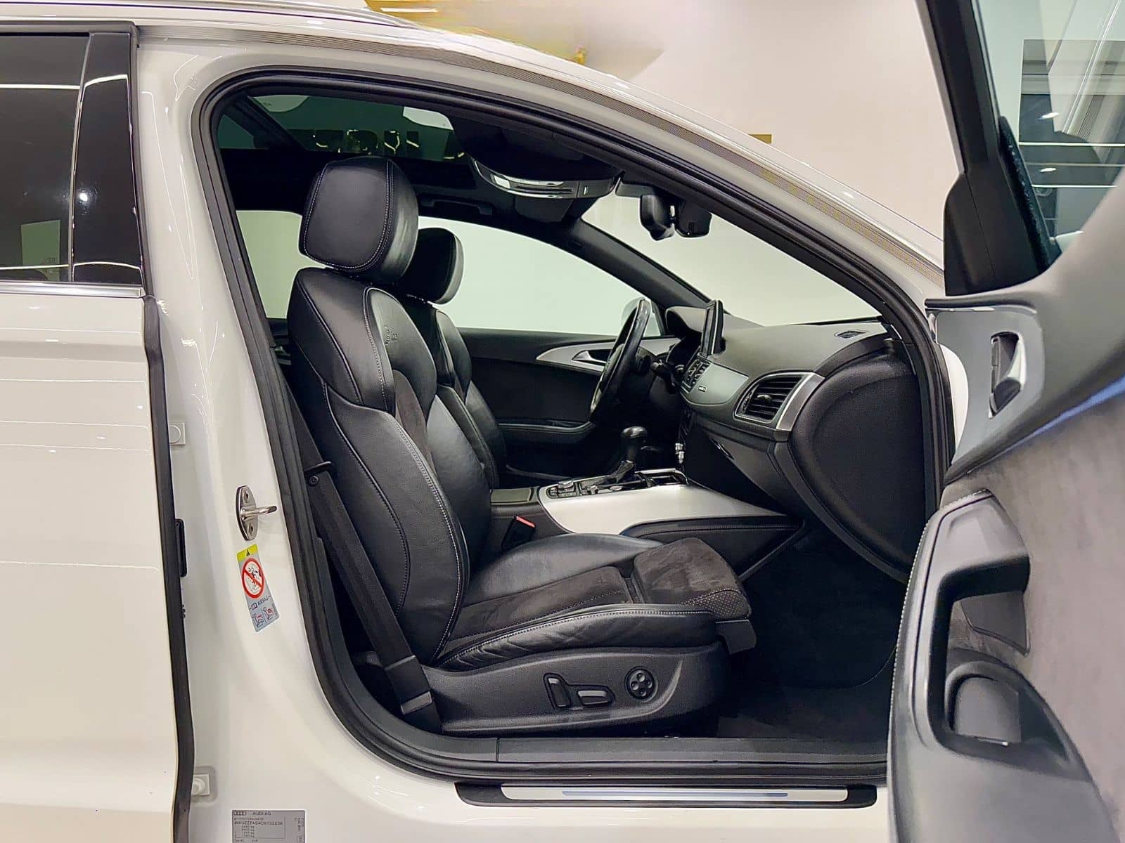 Audi A6 Avant 3.0 TDI quattro 3x S-Line Matrix/Pano foto 20