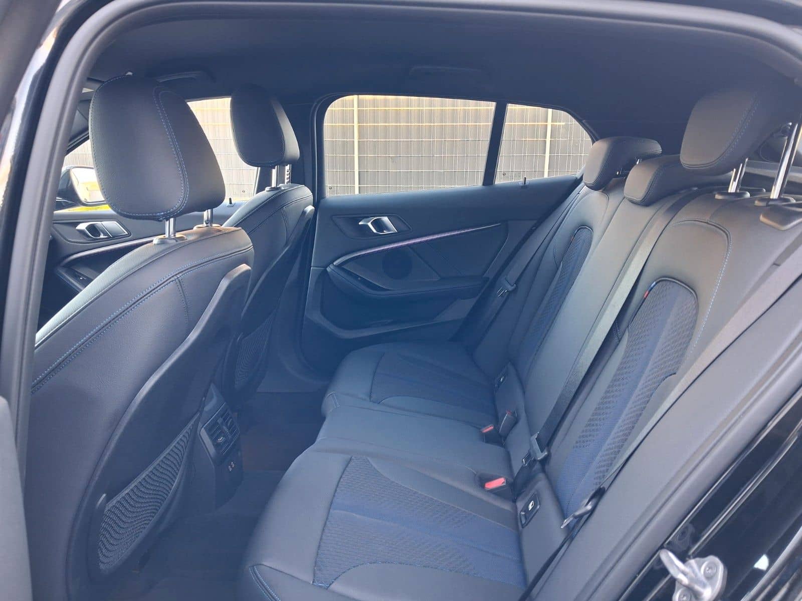 BMW 118 1 Limousine 118 i M Sport* M Paket * foto 22