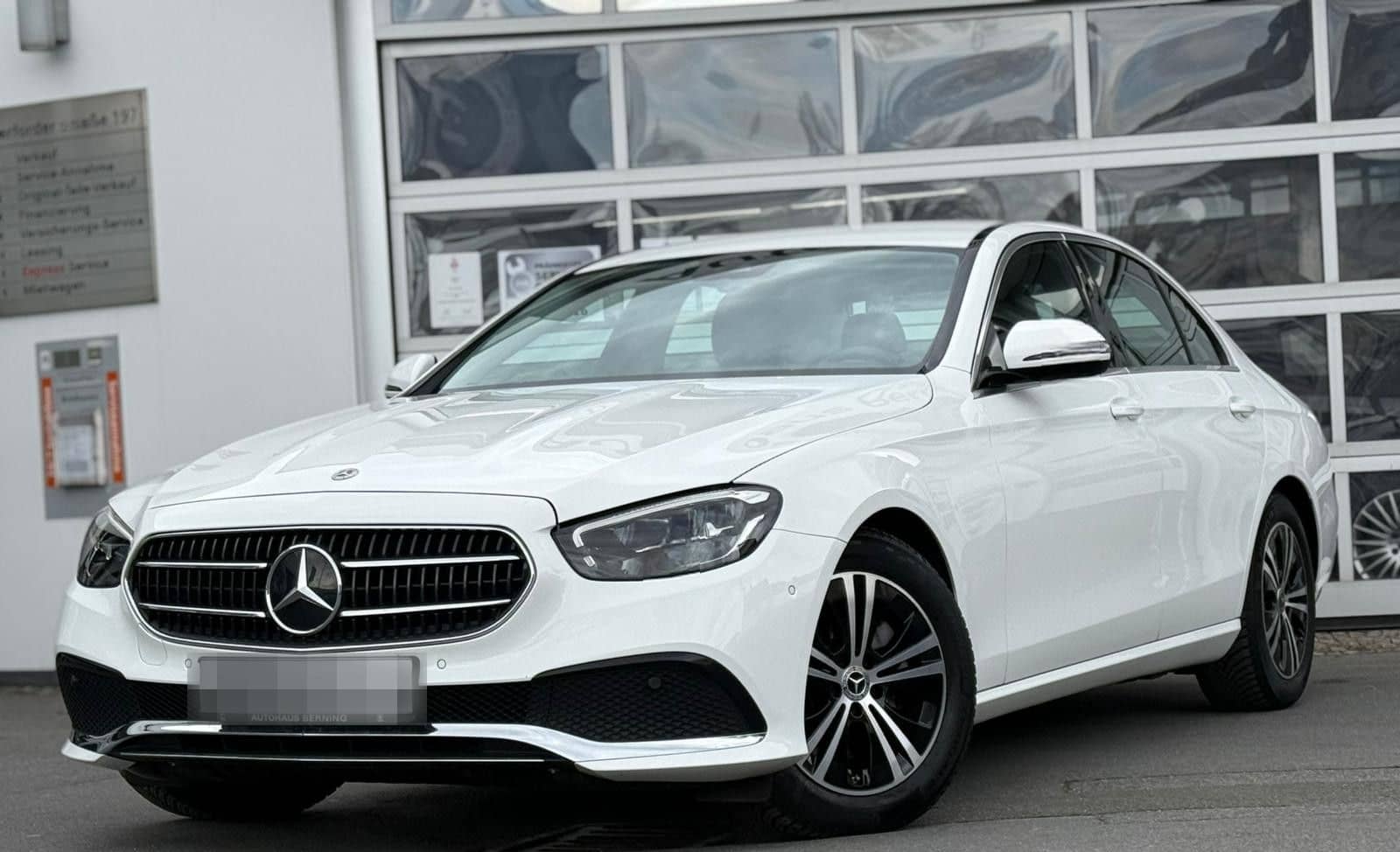 Mercedes-Benz E200 LIMOUSINE TOTWINKEL WIDESCREEN AVANTGARDE foto 4