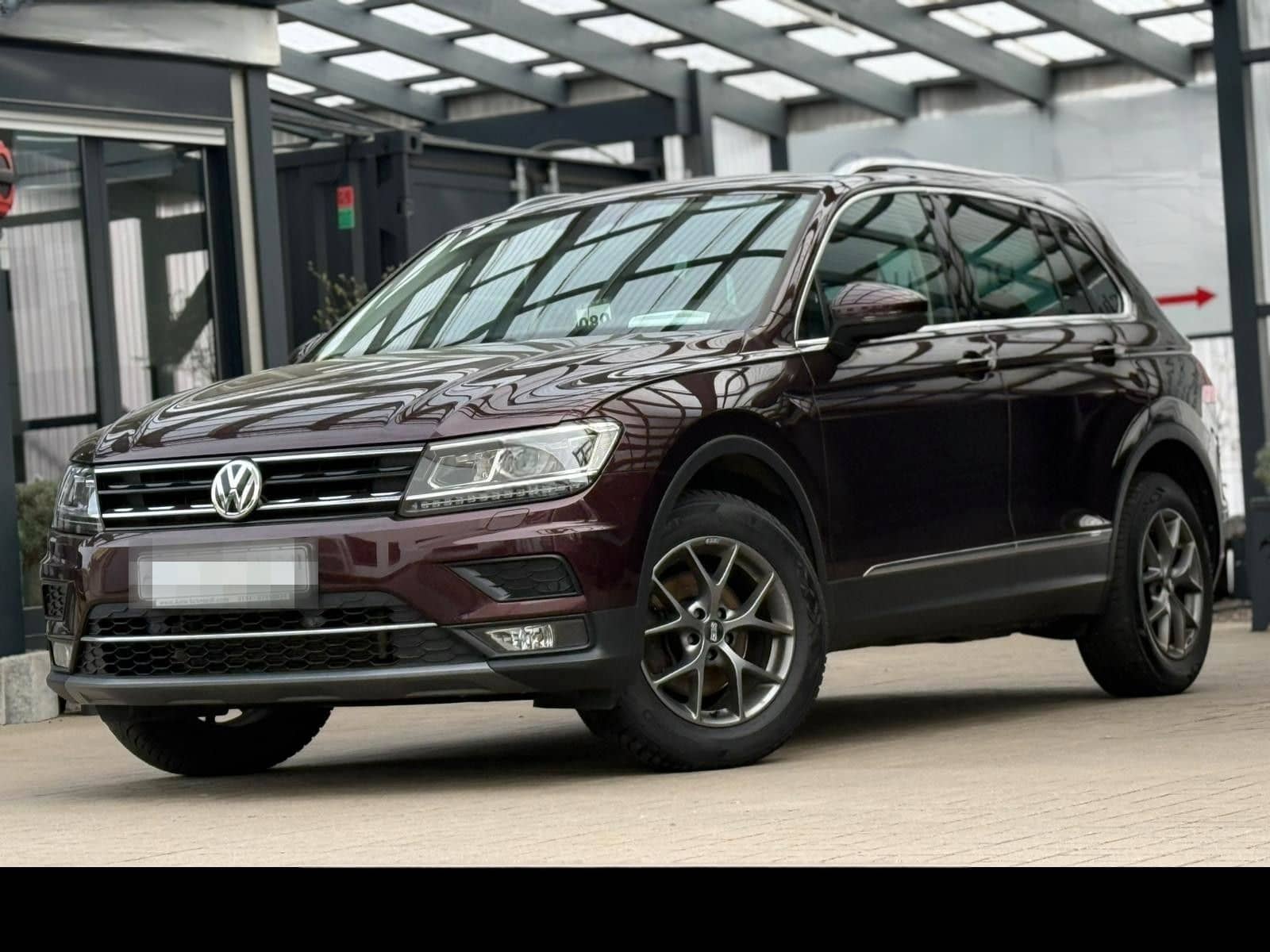 Volkswagen Tiguan Highline 2.0 TDI DSG 4MOTION, AHK, ACC foto 1