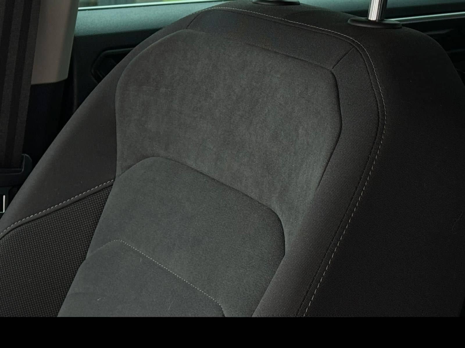 Volkswagen Tiguan Highline 2.0 TDI DSG 4MOTION, AHK, ACC foto 22