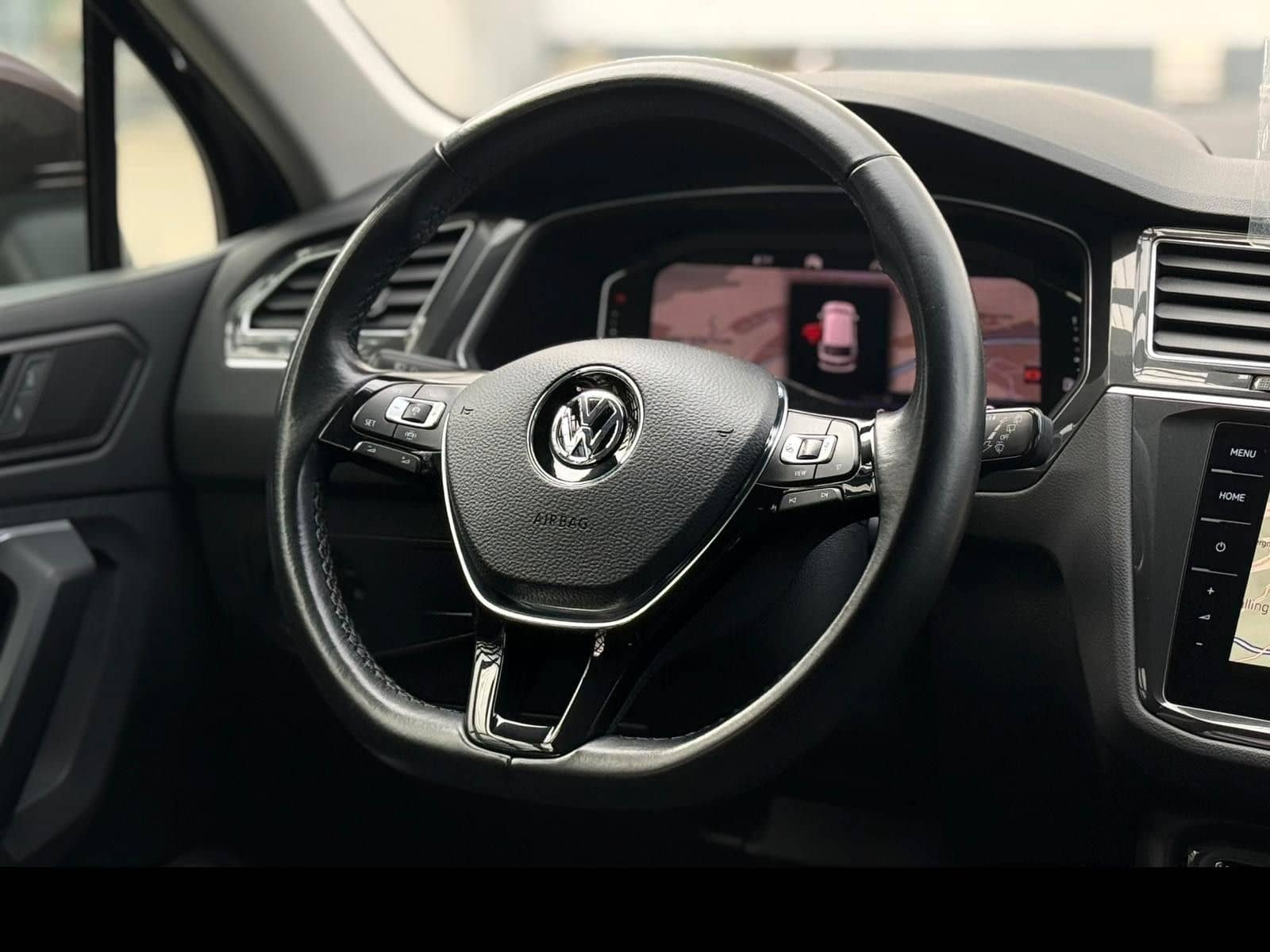 Volkswagen Tiguan Highline 2.0 TDI DSG 4MOTION, AHK, ACC foto 24