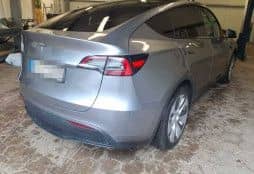 Tesla Model Y Basis RWD foto 6