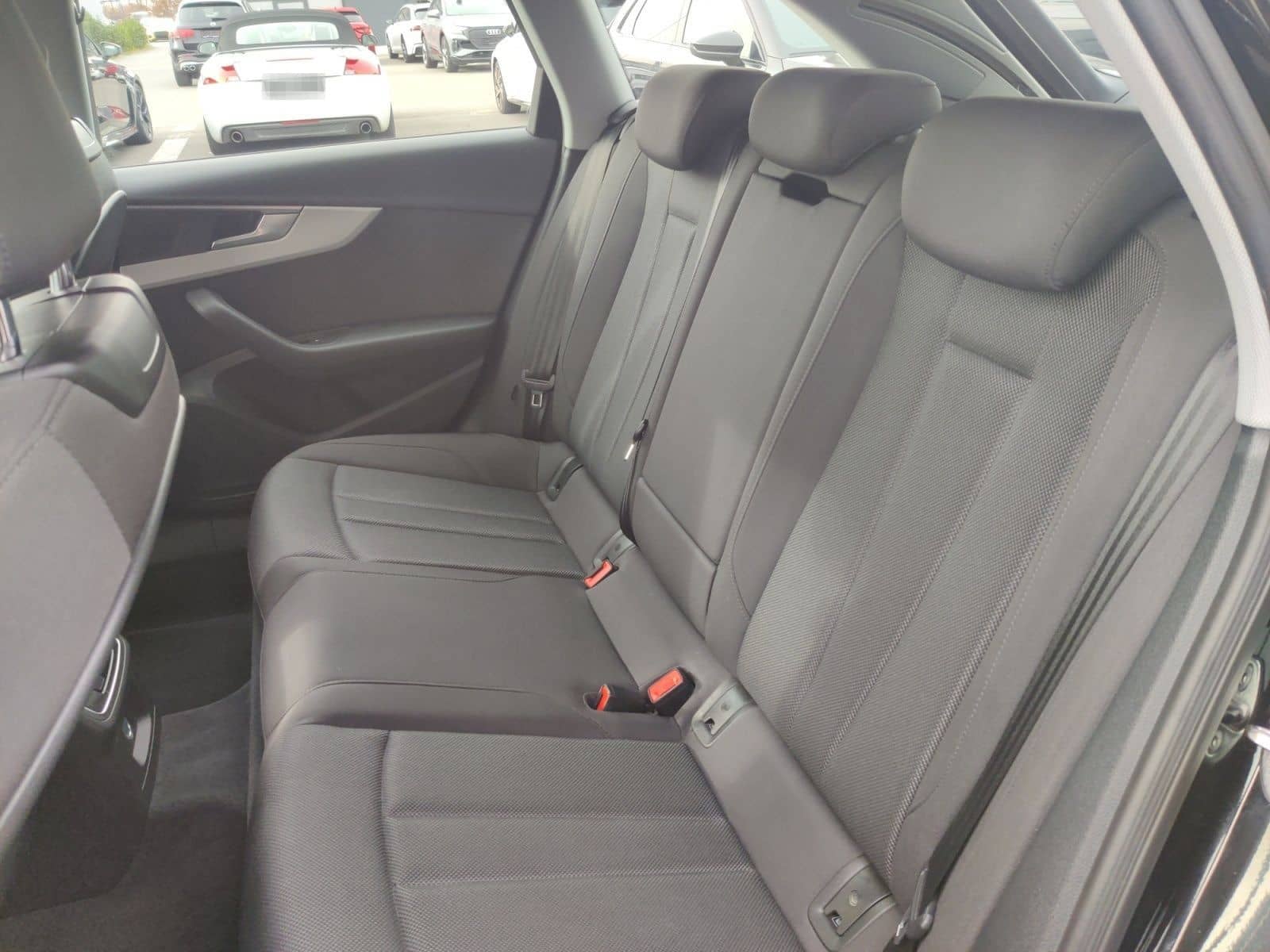 Audi A4 Avant 35 TDI S-Tronic advanced, LED, Tour, ph foto 13