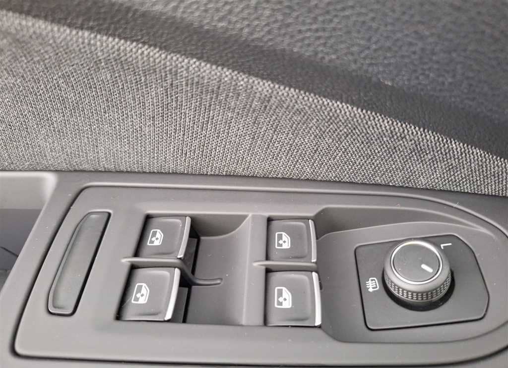 Volkswagen Golf Variant Life 1.0 eTSI DSG Navi Winterpaket foto 16