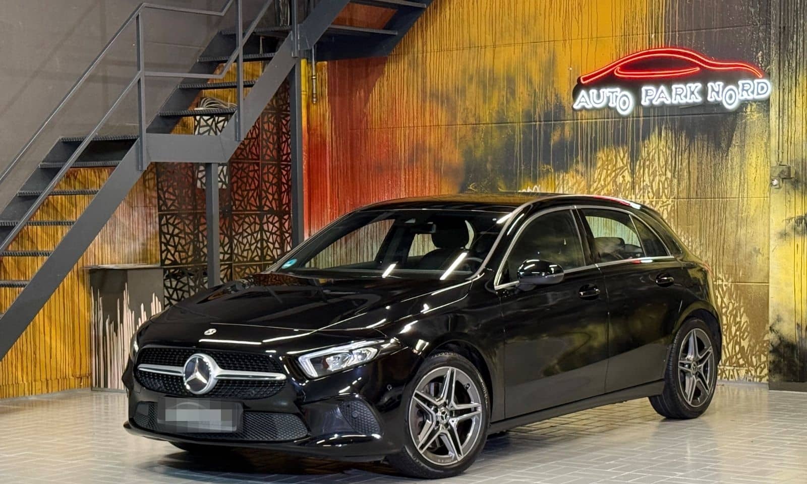 Mercedes-Benz A 250 4Matic Aut.~NAVI~TEILLEDER~LED~AMG FELGEN~ foto 1