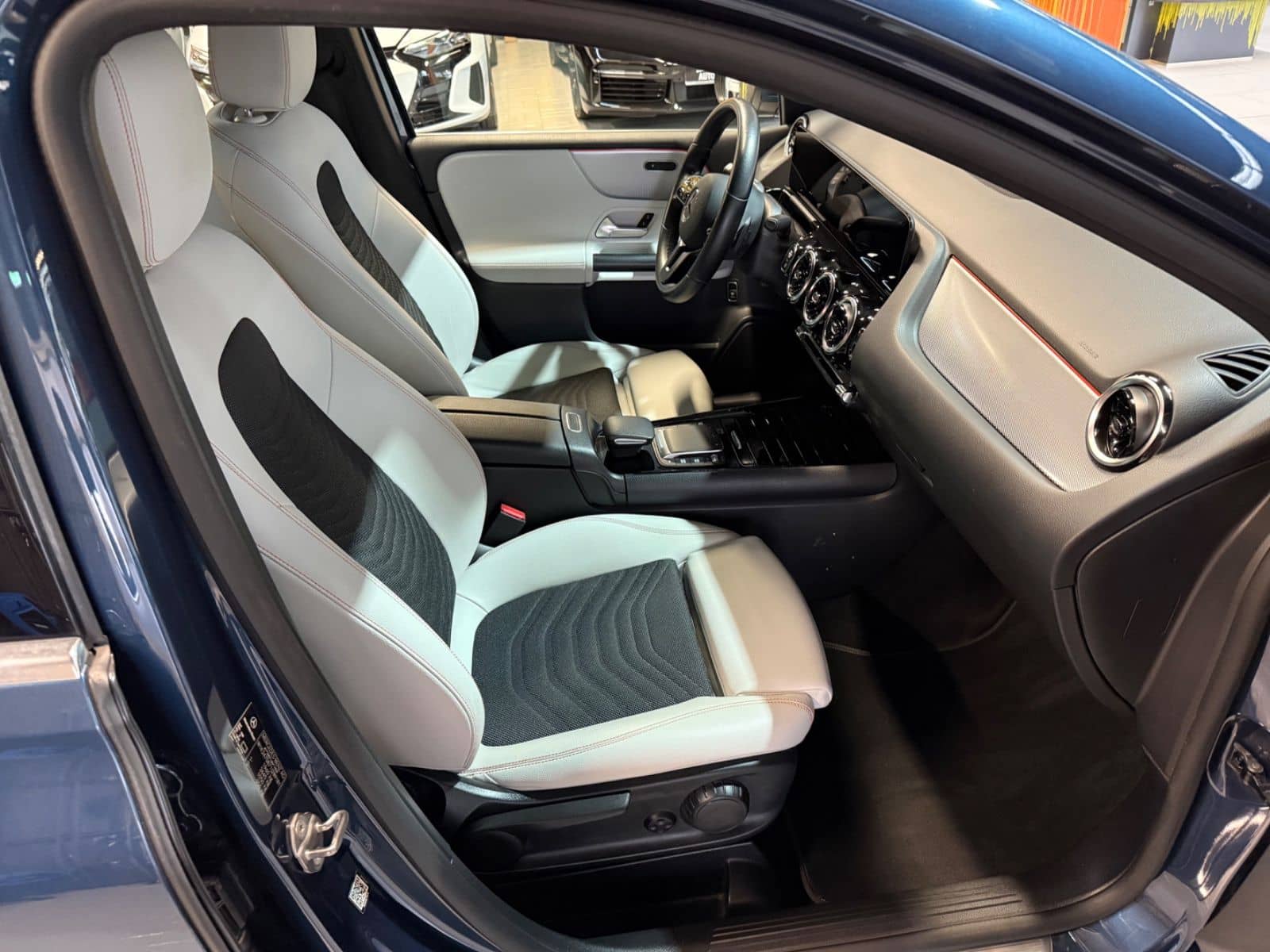 Mercedes-Benz B 200 Aut.~NAVI~KAMERA~LED~MB GARANTIE 05/26 foto 16