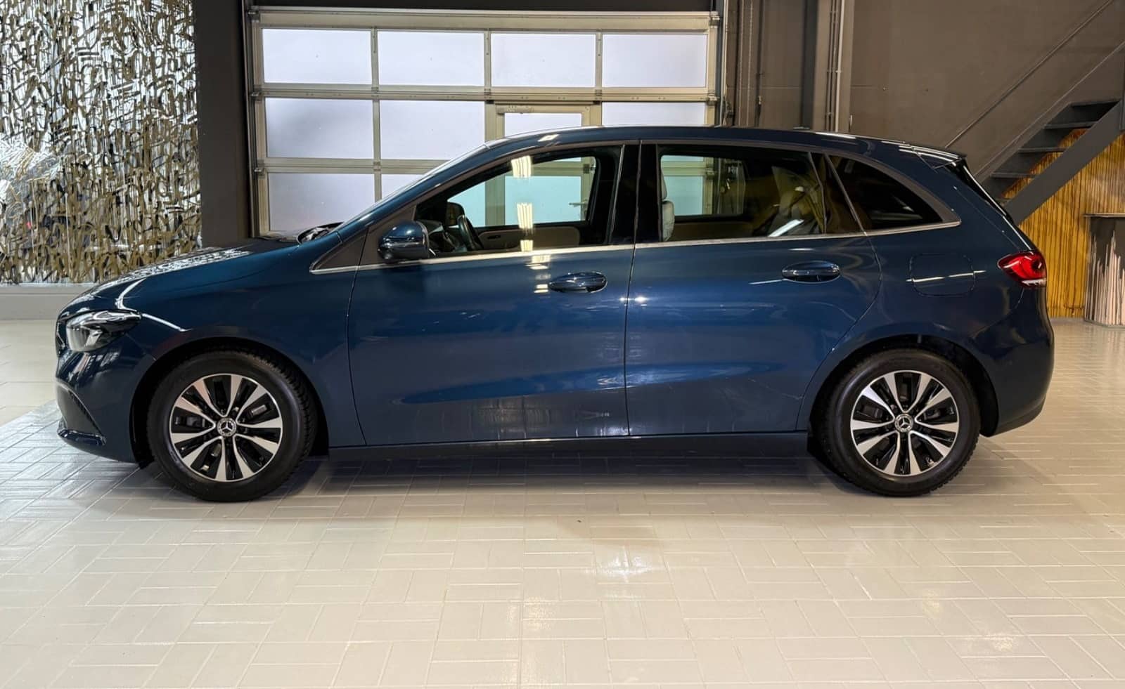 Mercedes-Benz B 200 Aut.~NAVI~KAMERA~LED~MB GARANTIE 05/26 foto 4