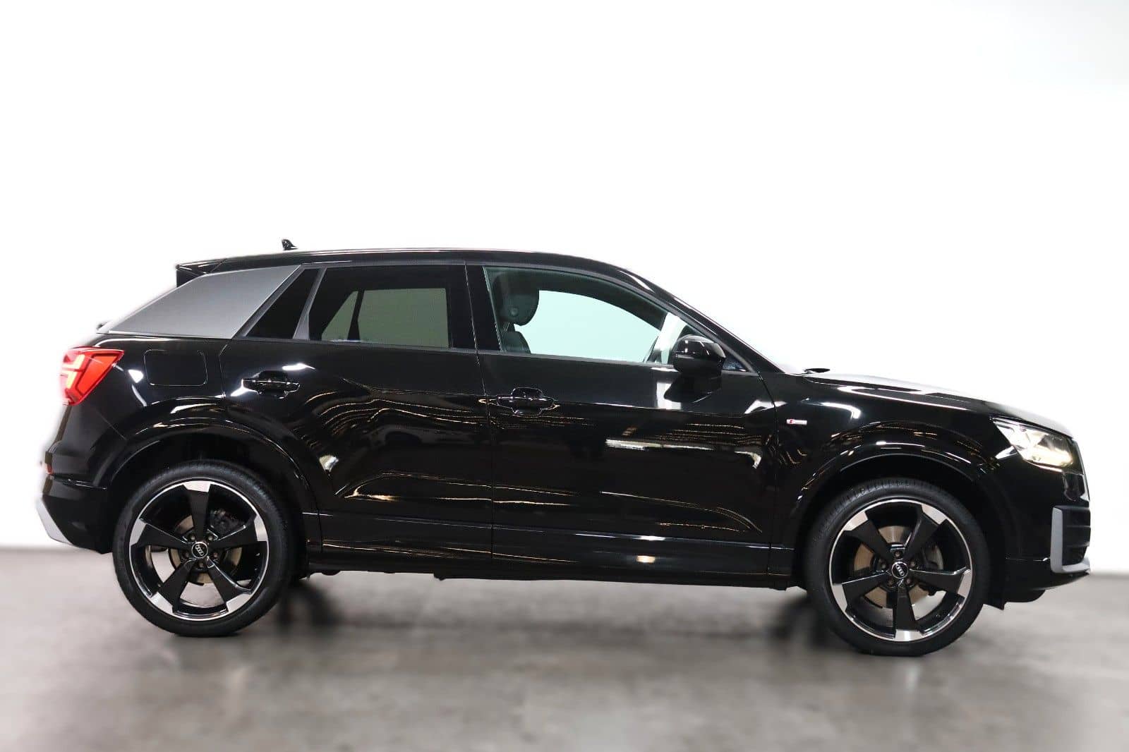 Audi Q2 S-Line*DIGITAL-COCKPIT*NAVI*ACC*KAMERA*SHZ foto 9