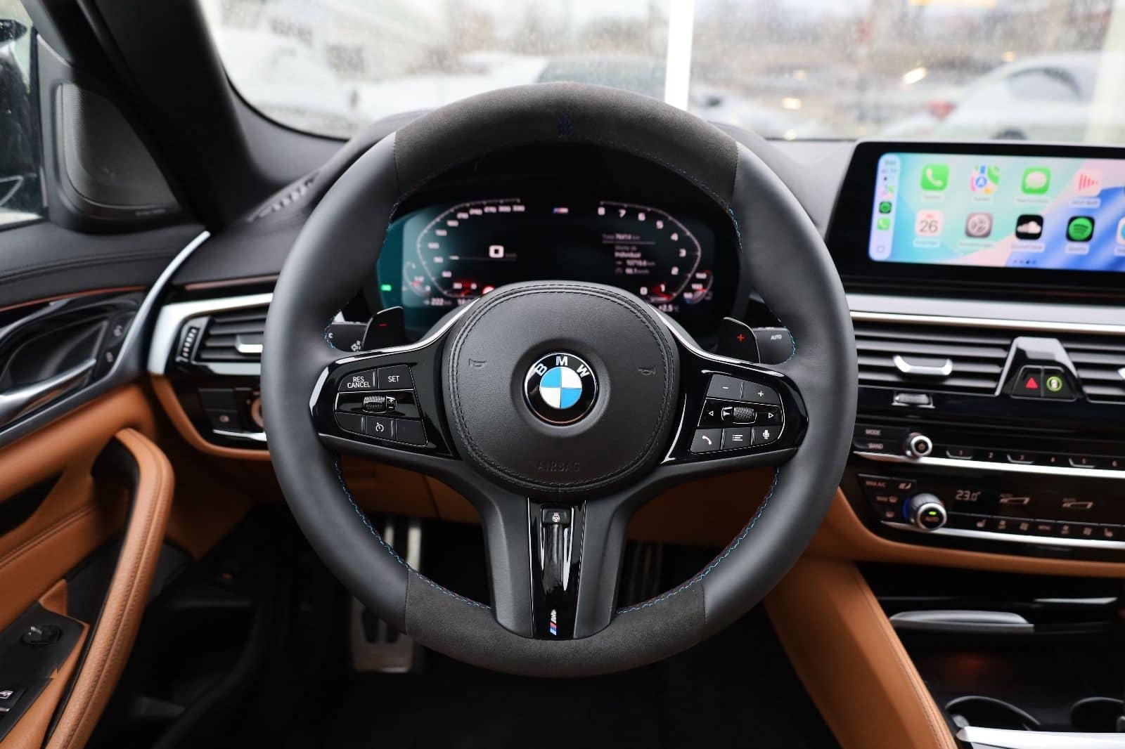 BMW M550i xDrive/HUD/H&K/4xSHZ/LHZ/SBD/LASER/RFK/R20 foto 11