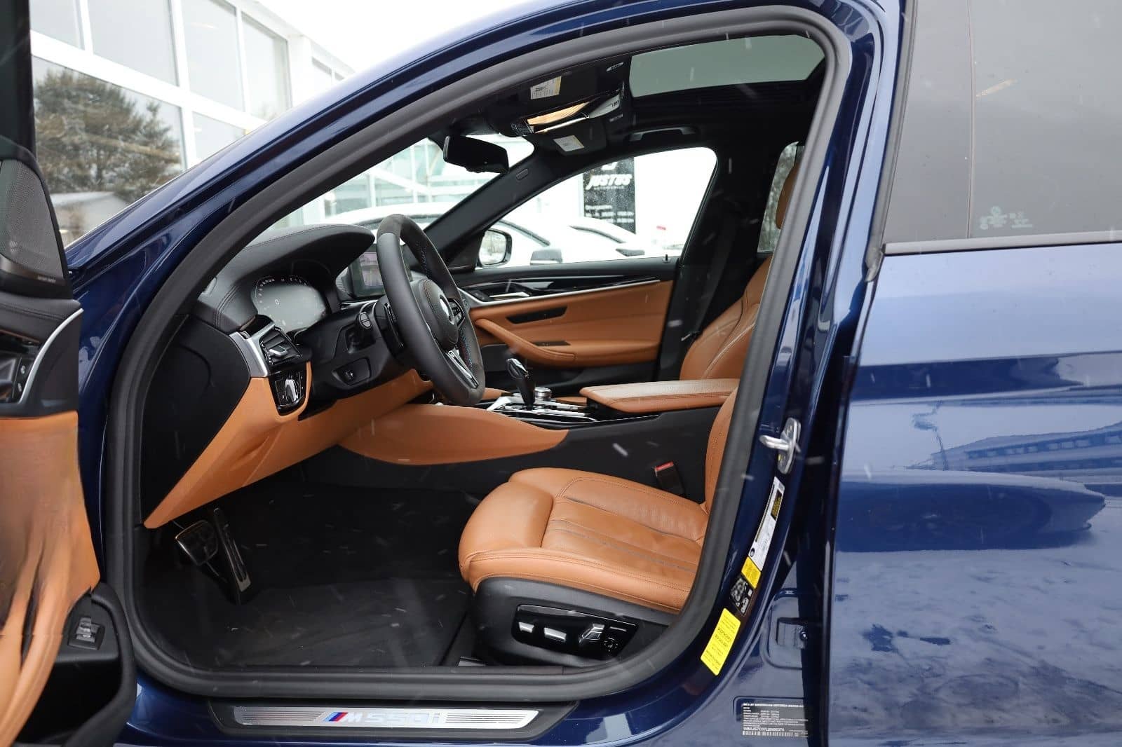 BMW M550i xDrive/HUD/H&K/4xSHZ/LHZ/SBD/LASER/RFK/R20 foto 8