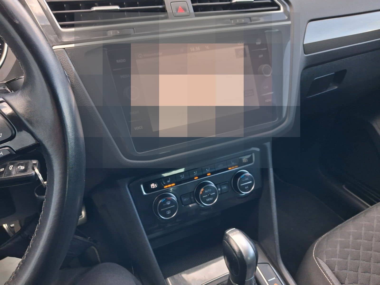 Volkswagen Tiguan * R Line* AHK*DSG* Navi* foto 14