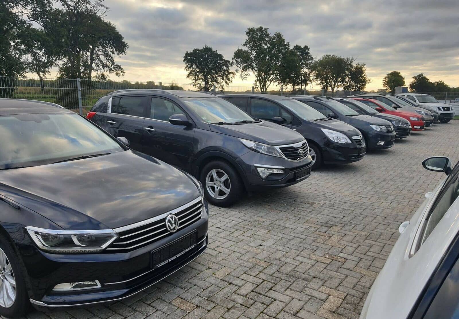 Volkswagen Tiguan * R Line* AHK*DSG* Navi* foto 21