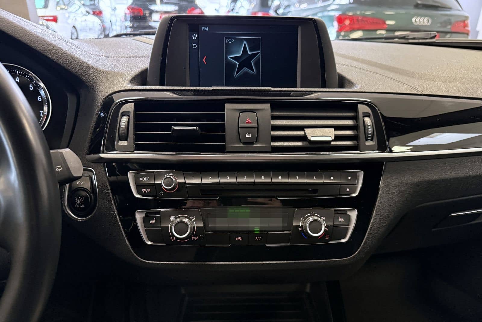 BMW 125i Limo *M Sport*Shadow*LED*HiFi*Einparkh foto 23