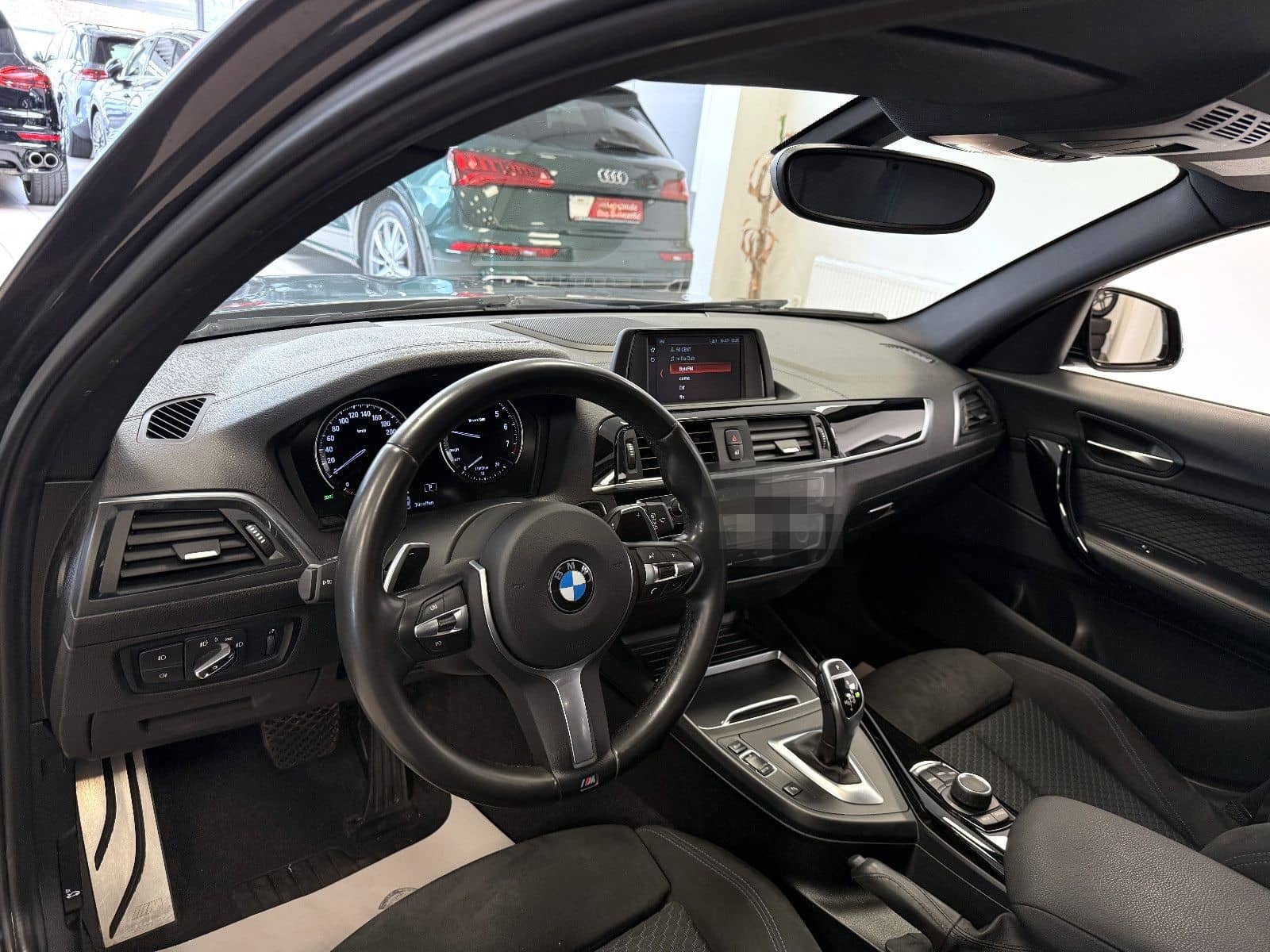 BMW 125i Limo *M Sport*Shadow*LED*HiFi*Einparkh foto 5