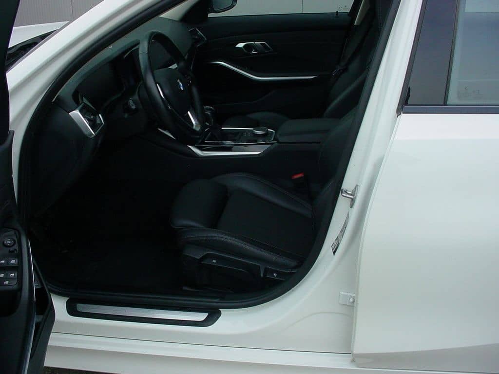 BMW 318d*Sport Line*Navi*DAB*LED*AHK* foto 10