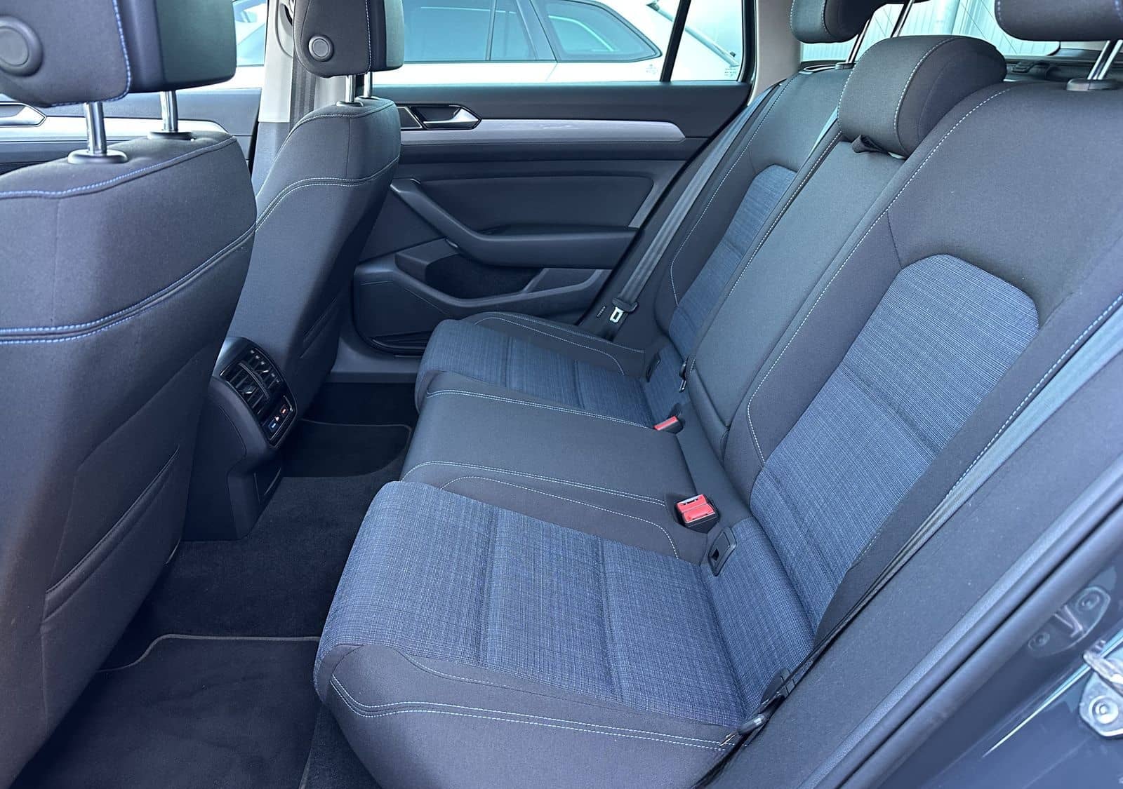 Volkswagen Passat GTE 1.4 TSI DSG Hybrid NAV+LED+KAMERA+PP foto 9