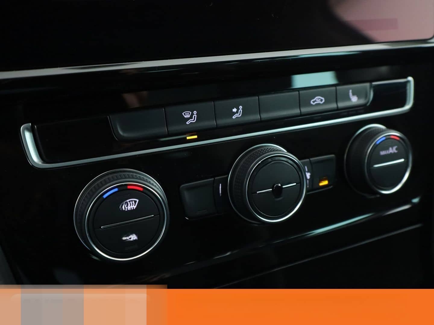 Volkswagen Golf VII 1.5 TSI ACT Highline BMT Aut.*NAVI*LED* foto 23