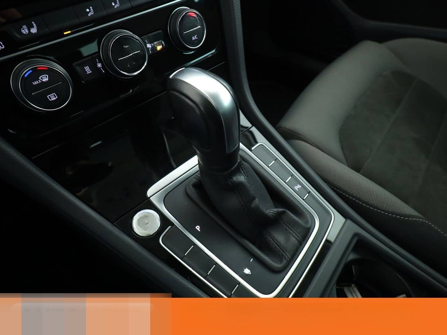 Volkswagen Golf VII 1.5 TSI ACT Highline BMT Aut.*NAVI*LED* foto 24