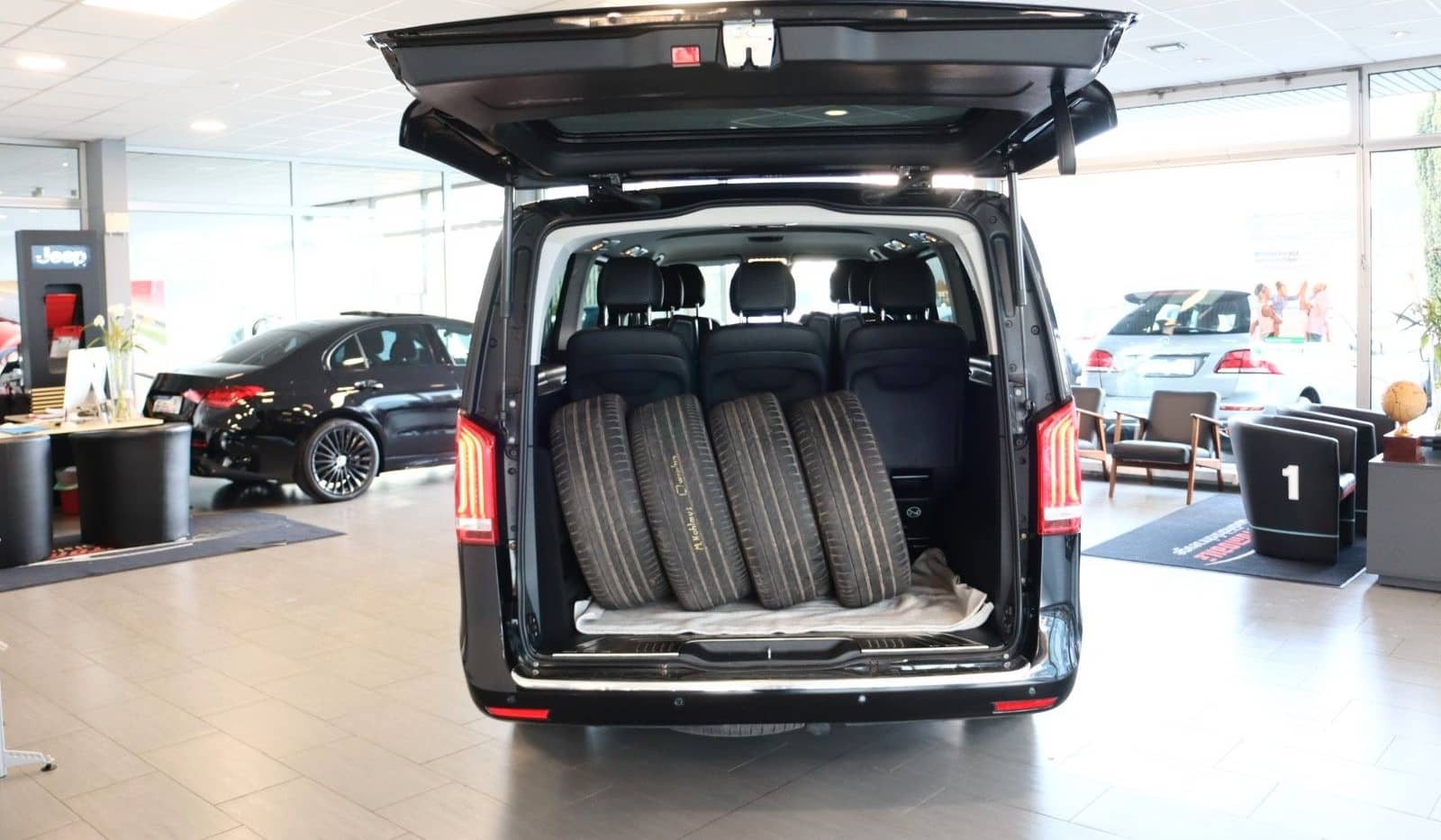 Mercedes-Benz V 250 d AVANTGARDE extra lang 8-SITZR./VOLLEDER foto 20