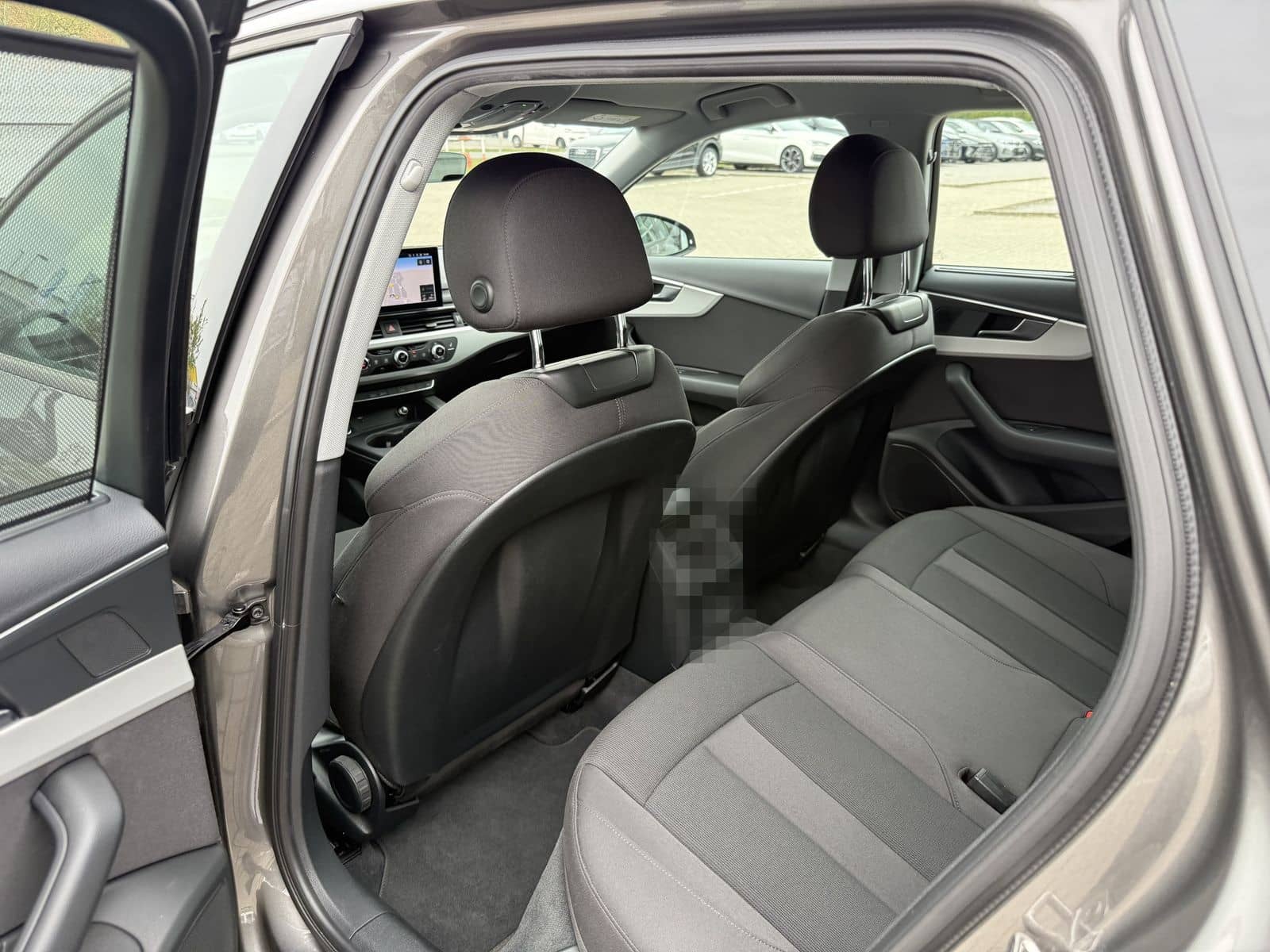 Audi A4 Avant 35 TDI S-Tronic,R-Kam,Shz,Navi,8-Fach foto 18