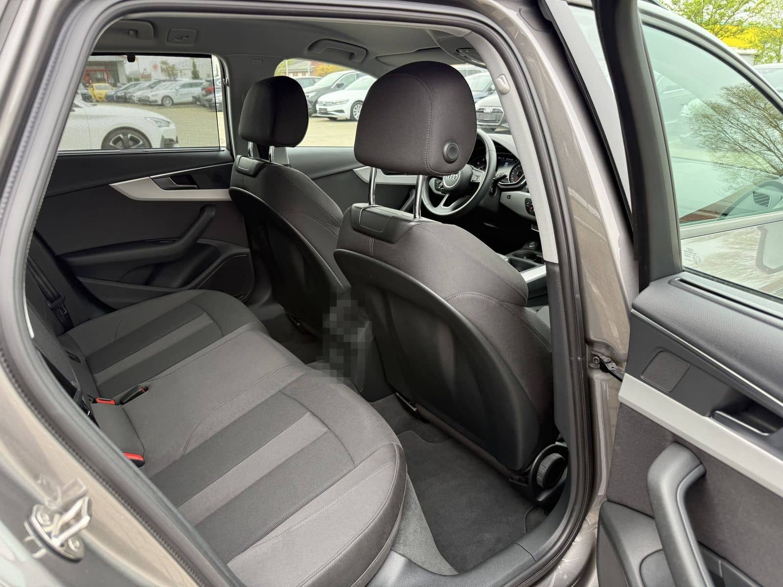 Audi A4 Avant 35 TDI S-Tronic,R-Kam,Shz,Navi,8-Fach foto 22