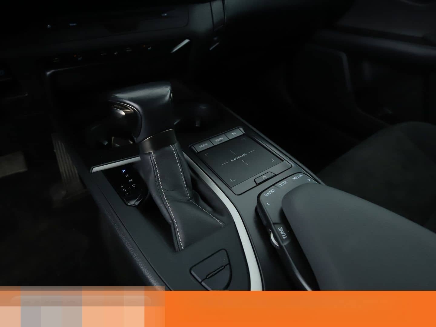 Lexus UX-Serie UX 250h Launch Edition Aut.*NAVI*LED* foto 23