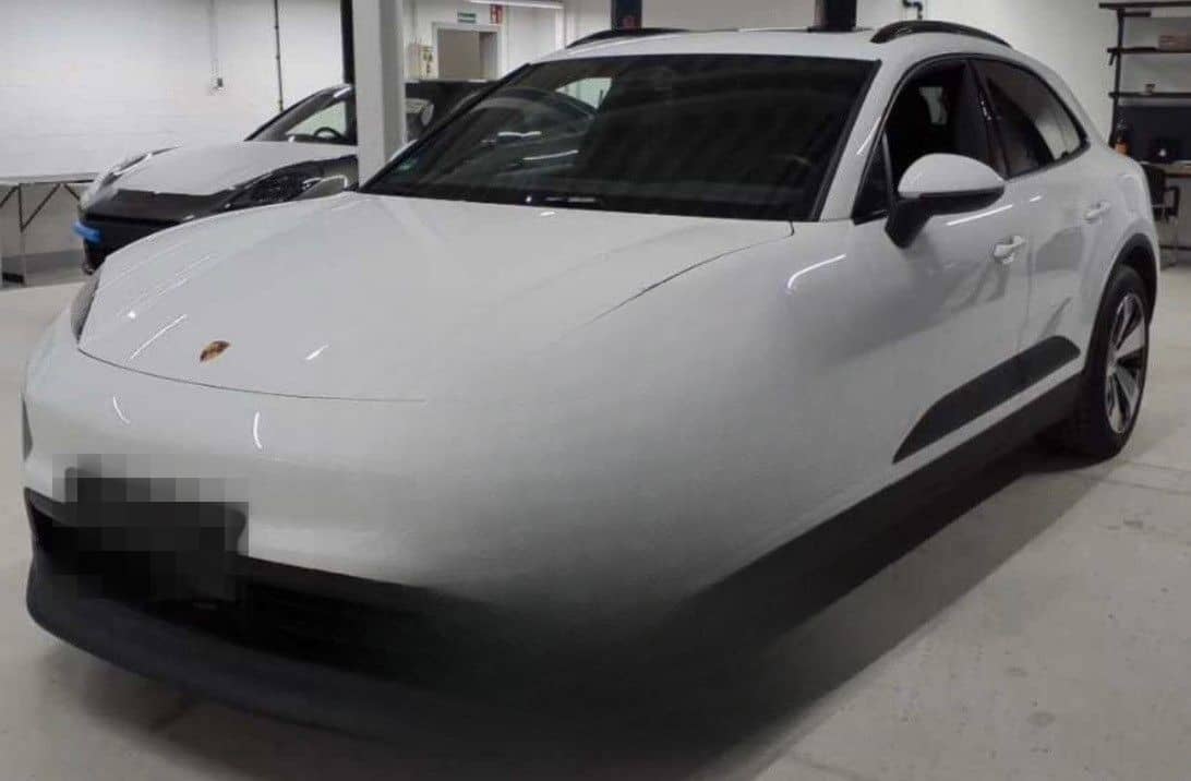 Porsche Macan Electric Basis*PASM*Panorama*Dachreling* foto 1