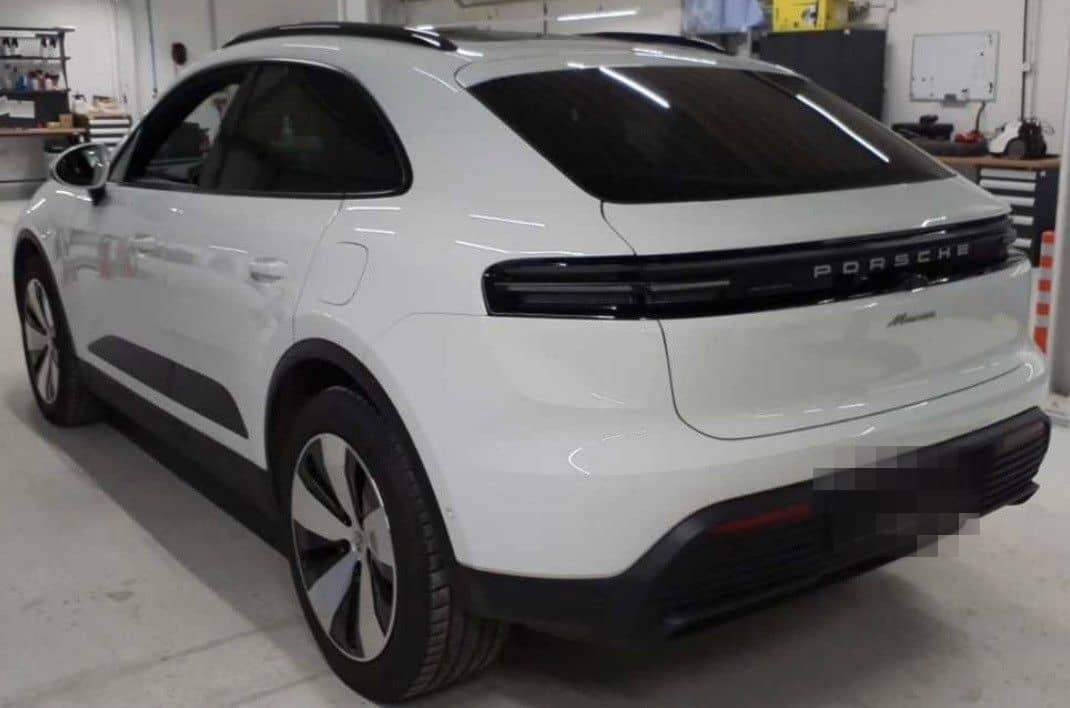 Porsche Macan Electric Basis*PASM*Panorama*Dachreling* foto 4