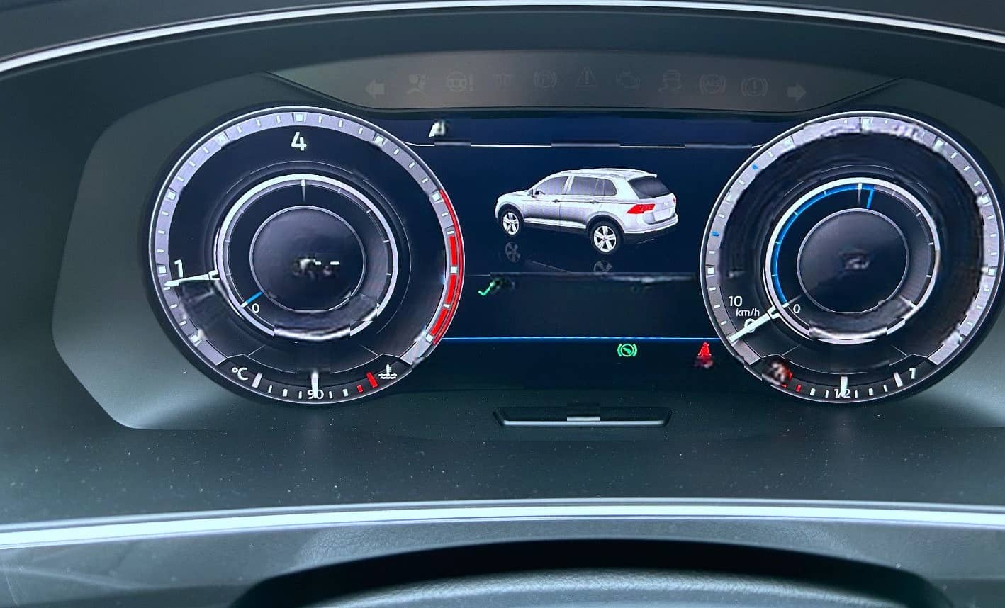 Volkswagen Tiguan 2.0 TSI 4MOTION Aut. Navi LED Alu Tüv NEU foto 13