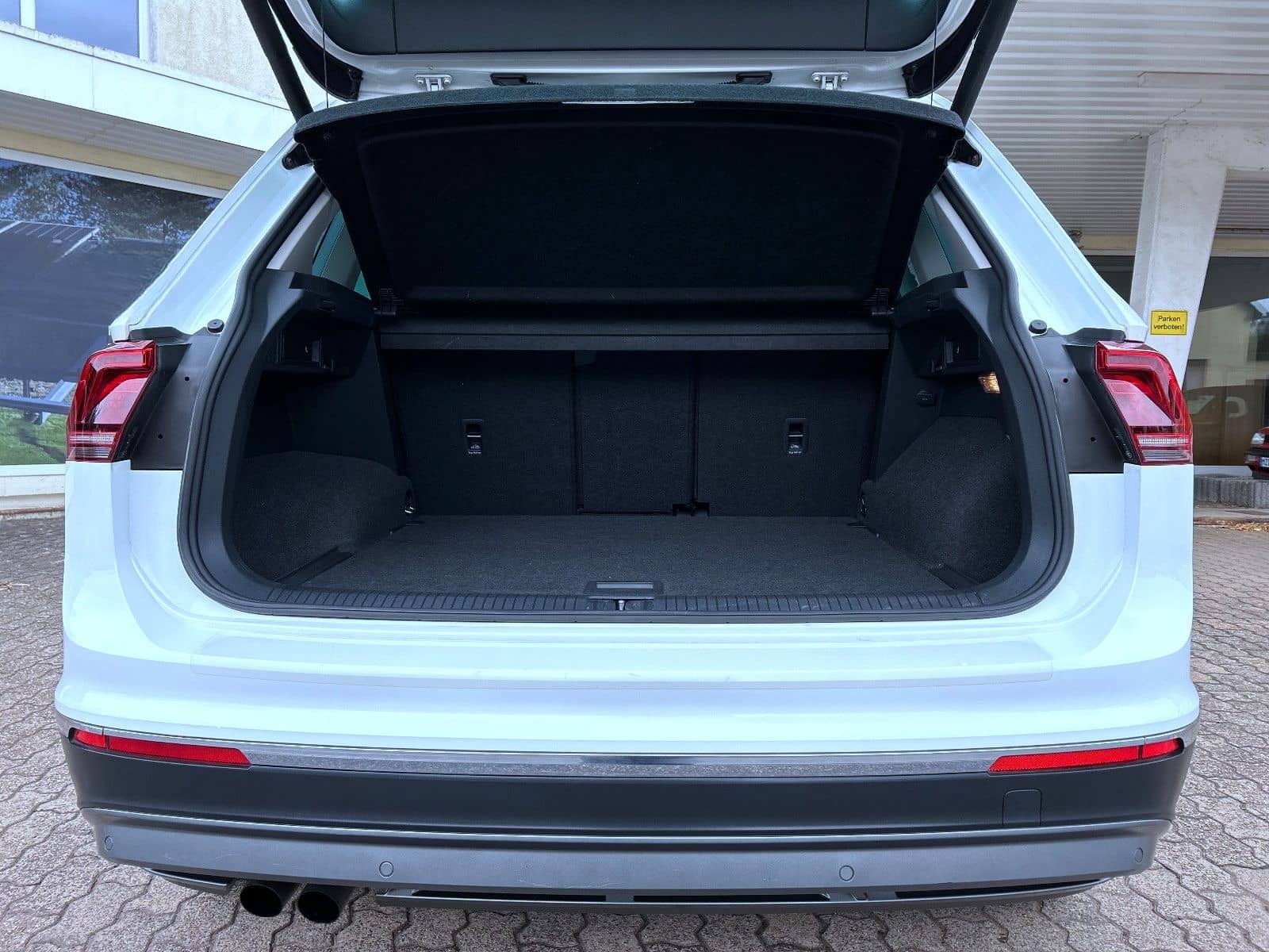 Volkswagen Tiguan 2.0 TSI 4MOTION Aut. Navi LED Alu Tüv NEU foto 19