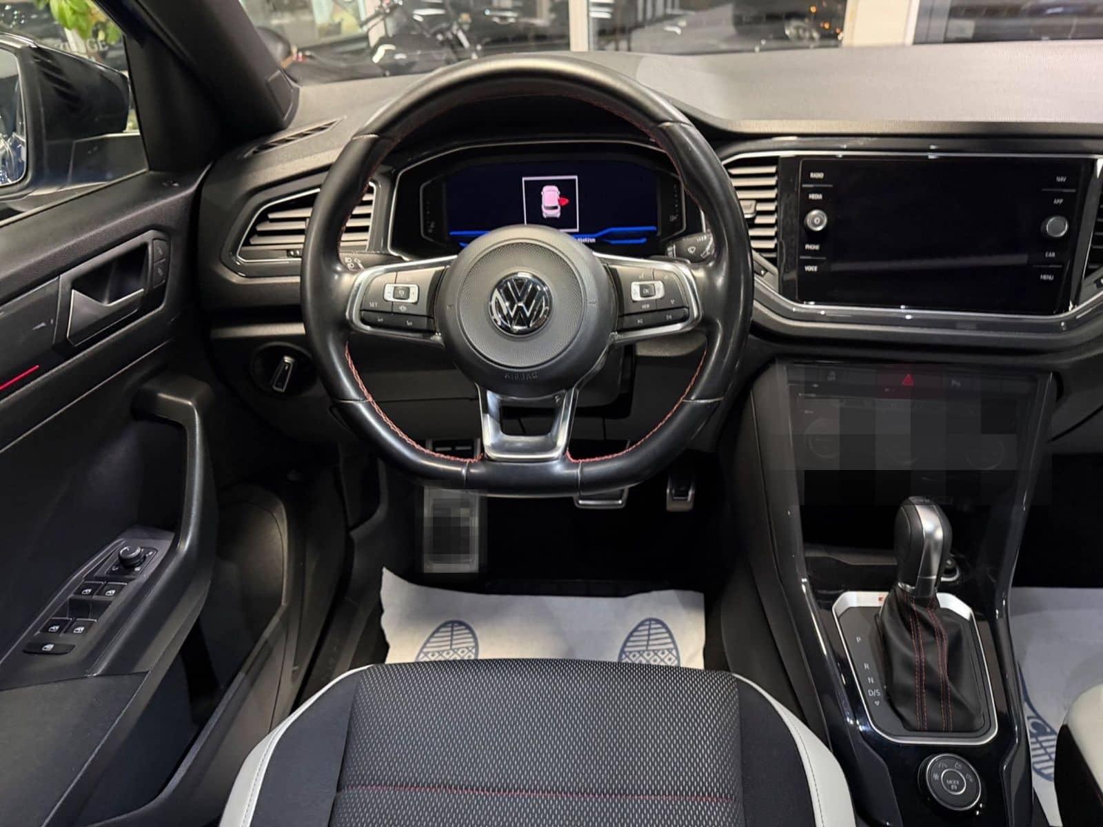 Volkswagen T-Roc 2.0 Sport 4M 1.Hand ACC PANO LED CAM DSG foto 14