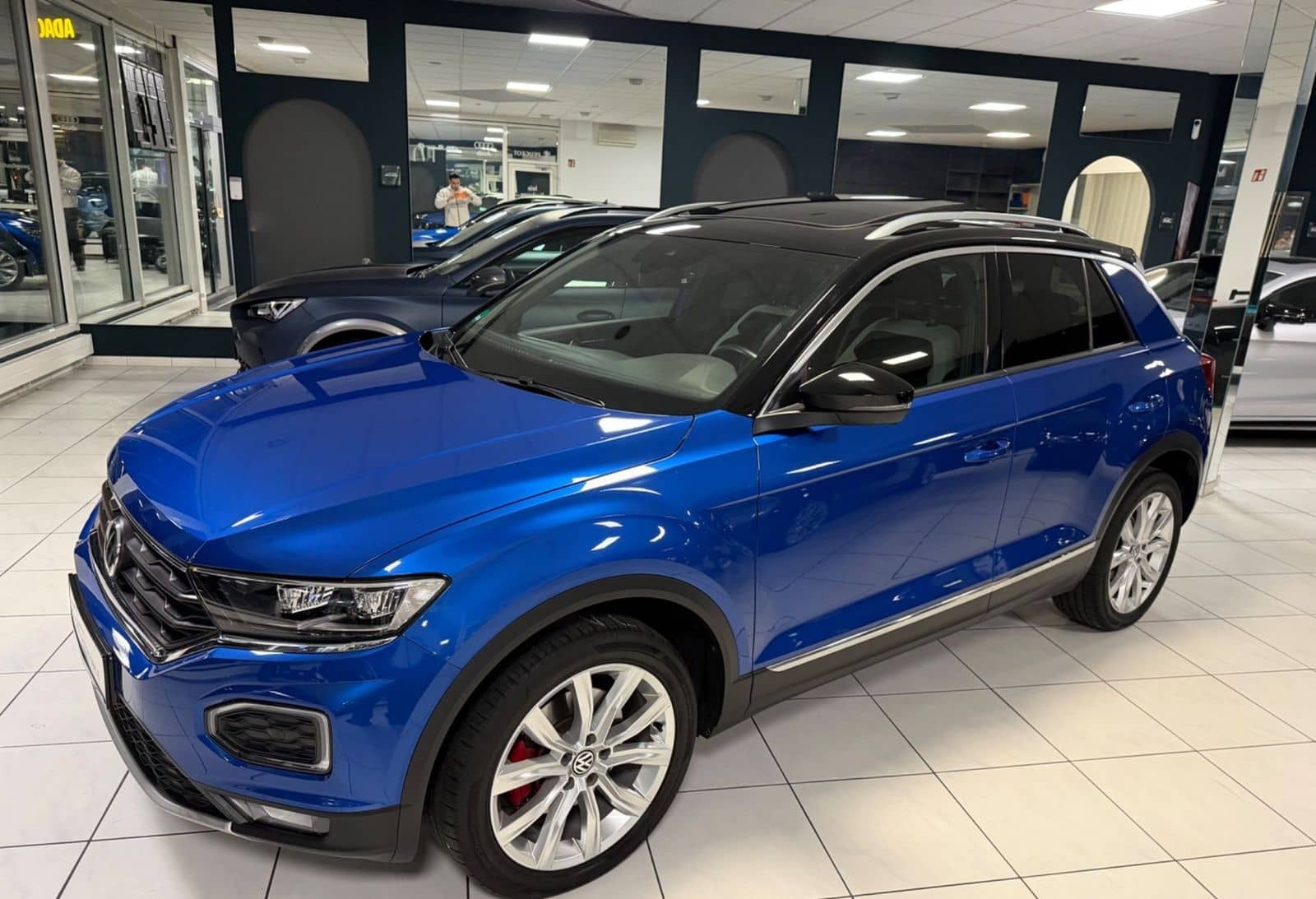 Volkswagen T-Roc 2.0 Sport 4M 1.Hand ACC PANO LED CAM DSG foto 10