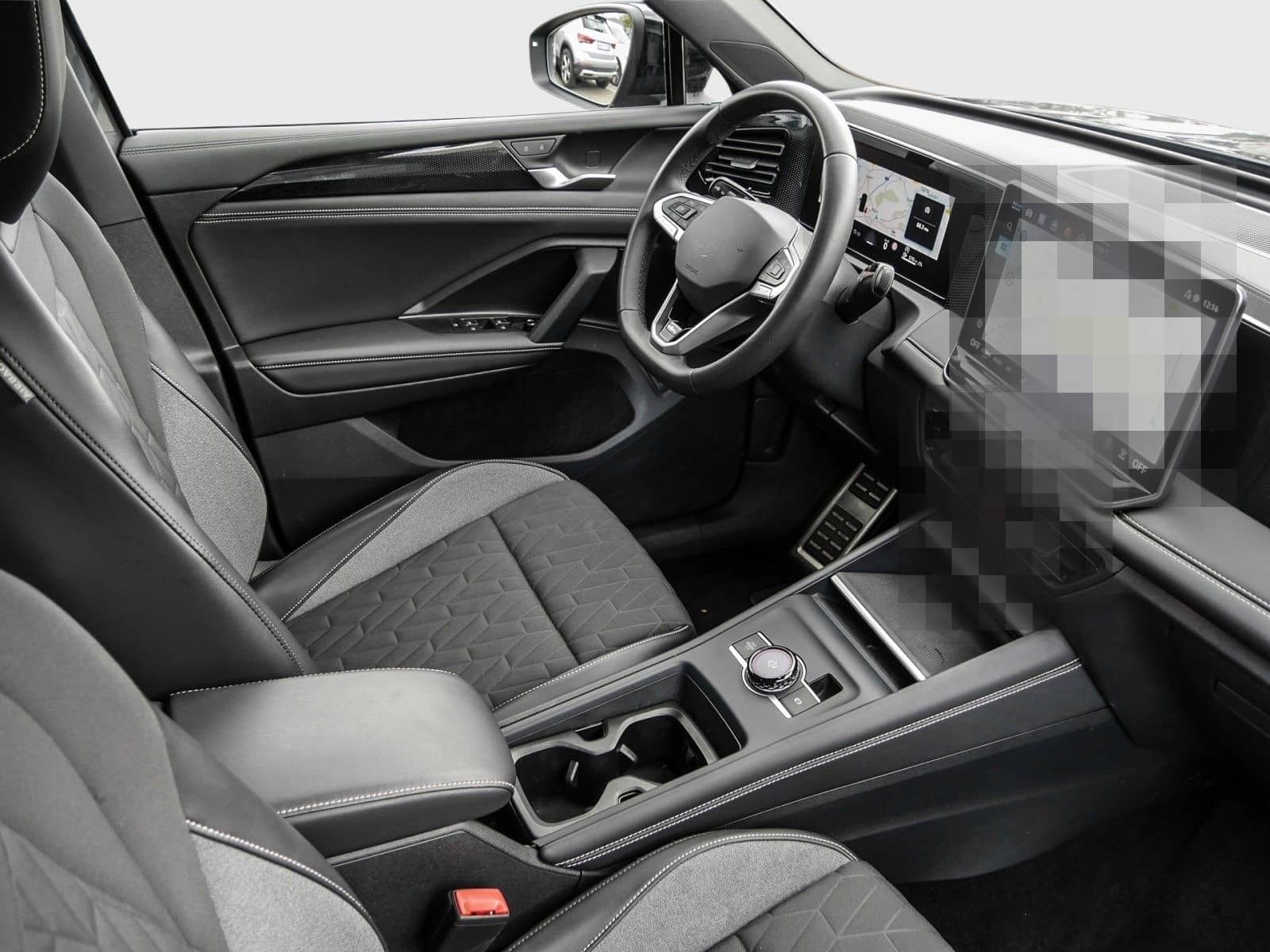 Volkswagen Tiguan GOAL 1.5 eTSI DSG IQ.Light Navi AHK AreaV foto 3