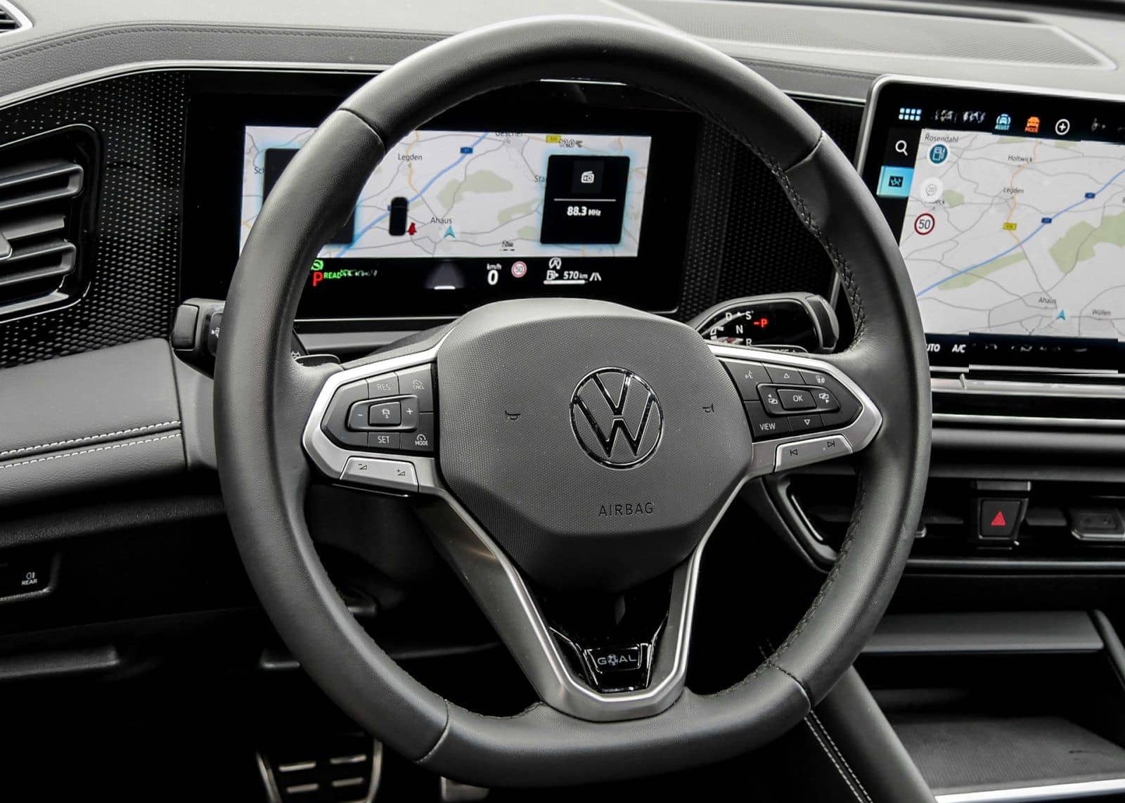 Volkswagen Tiguan GOAL 1.5 eTSI DSG IQ.Light Navi AHK AreaV foto 8