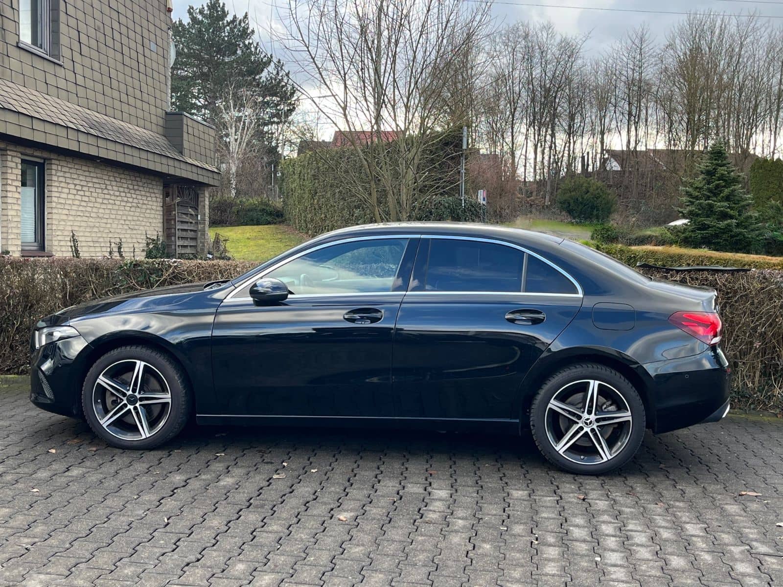 Mercedes-Benz A 250e Limousine Progessive LED Ambiente 18*Alu foto 3