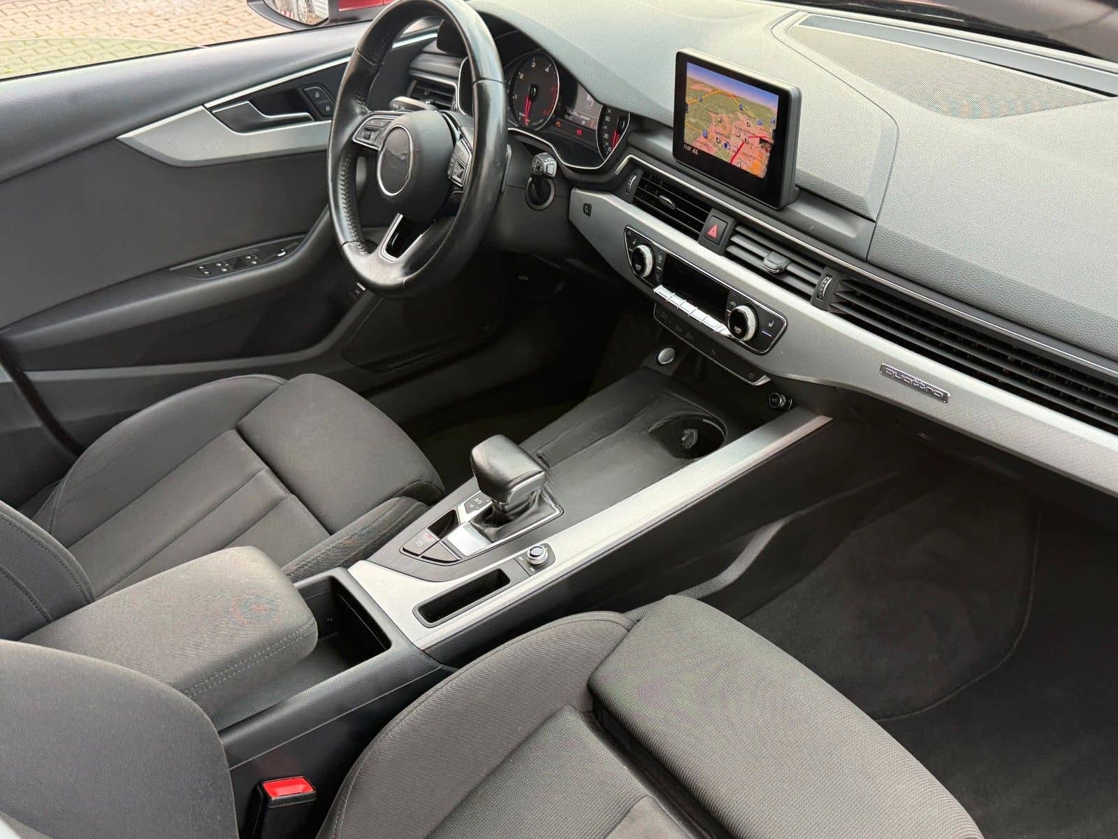 Audi A4 2.0 40 TDI quattro*S.TRONIK*SPORT*MMI.NAVI* foto 11