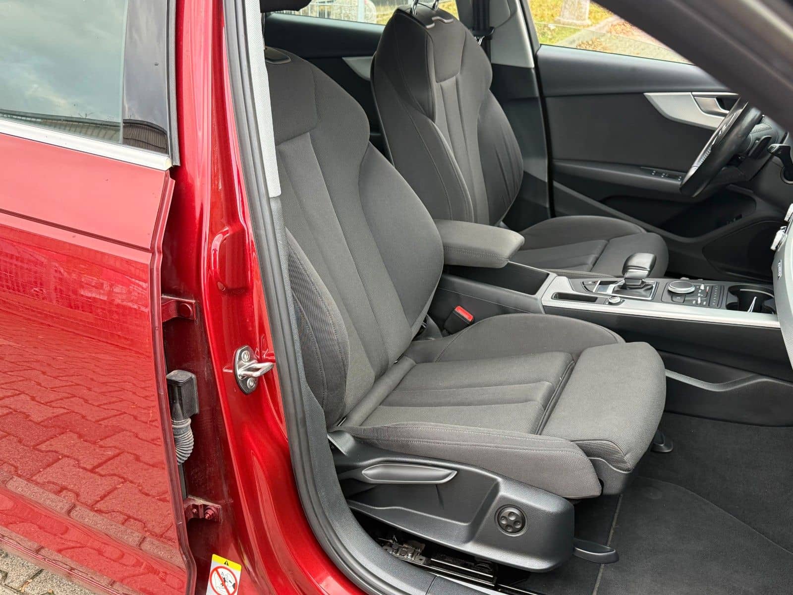 Audi A4 2.0 40 TDI quattro*S.TRONIK*SPORT*MMI.NAVI* foto 14